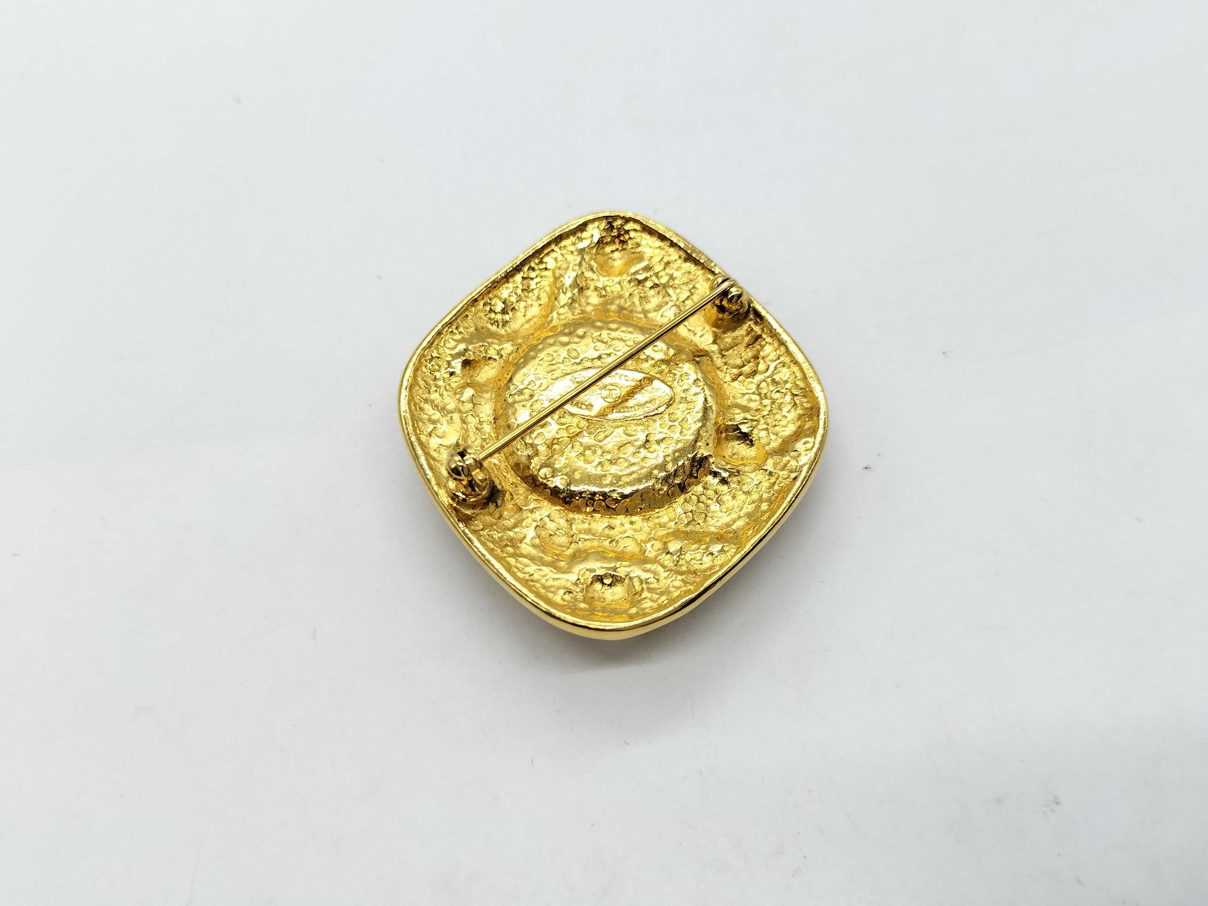 Square Pearl Gold Brooch — view 2