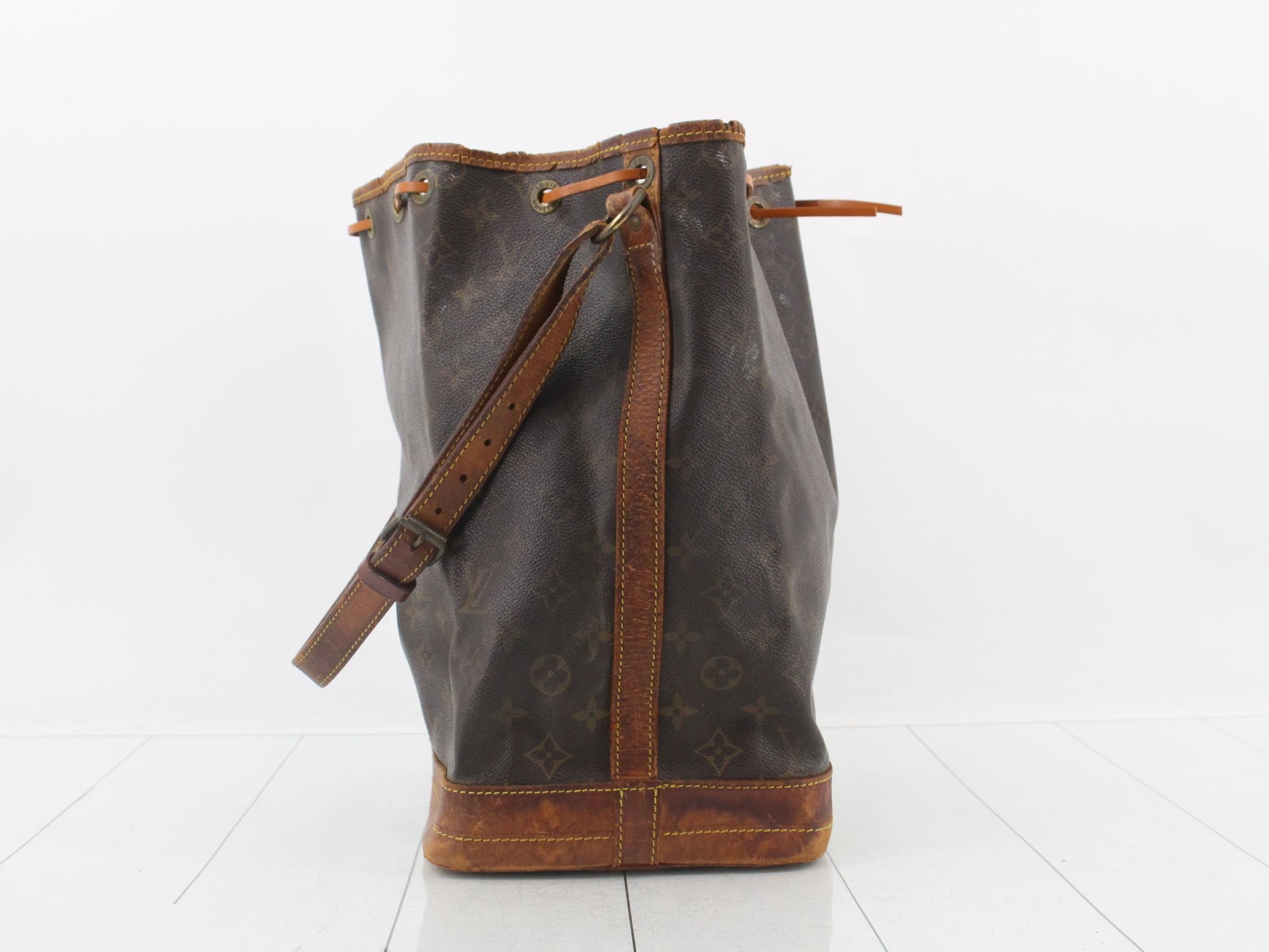 Noé Monogram Brown Handbag — view 4