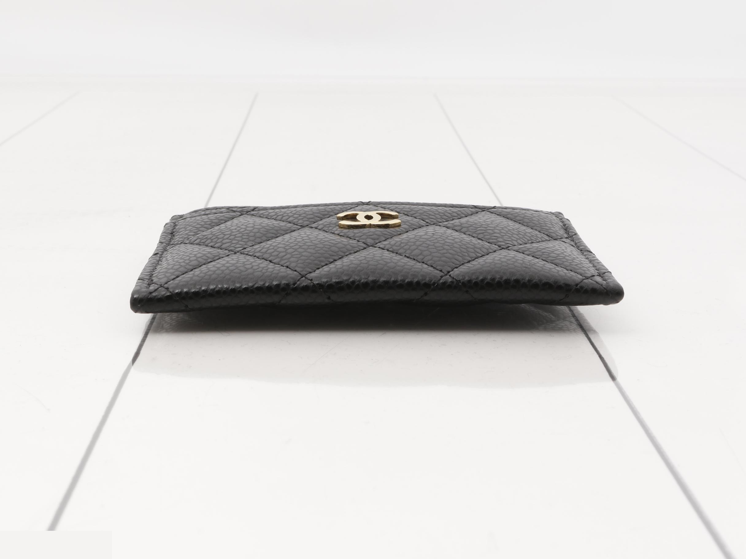 Matelassé (bags), notebook covers, card cases, etc. — view 3