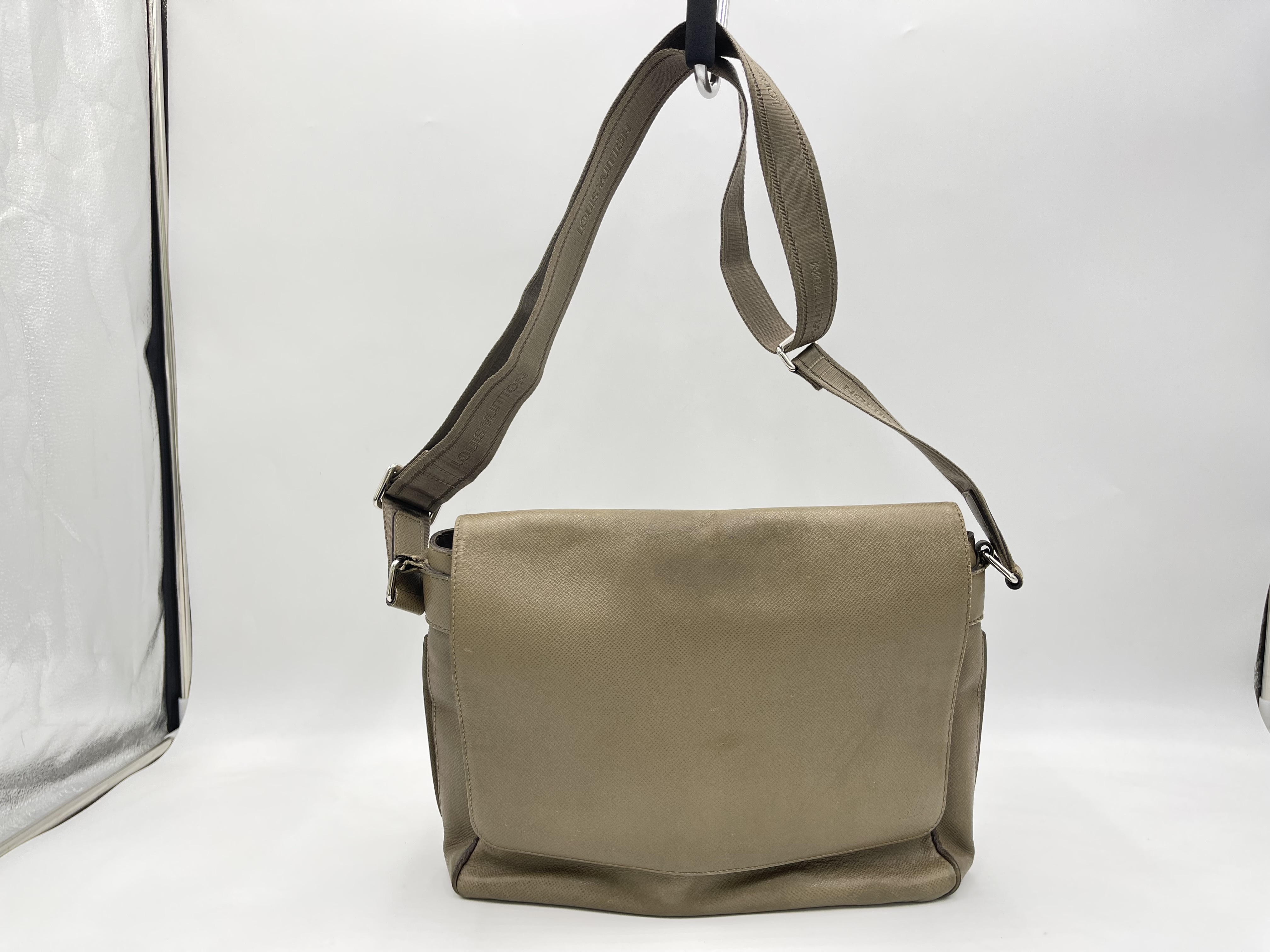 Taiga Roman MM M32625 DU2133 Shoulder Bag