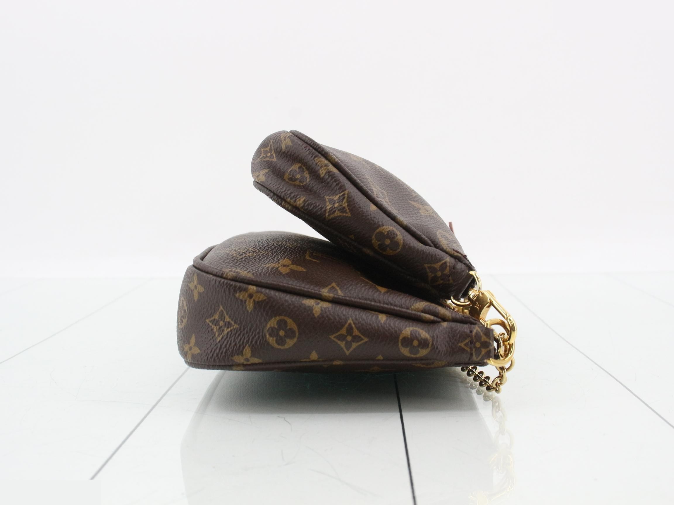 Multi Pochette Accessoires Khaki 2-Way Shoulder Bag — view 3