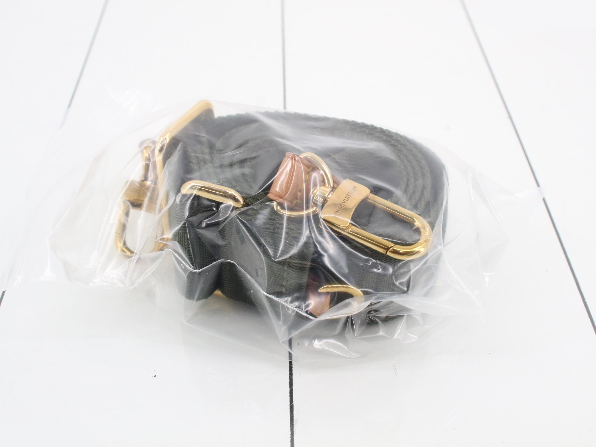 Multi Pochette Accessoires Khaki 2-Way Shoulder Bag — view 7
