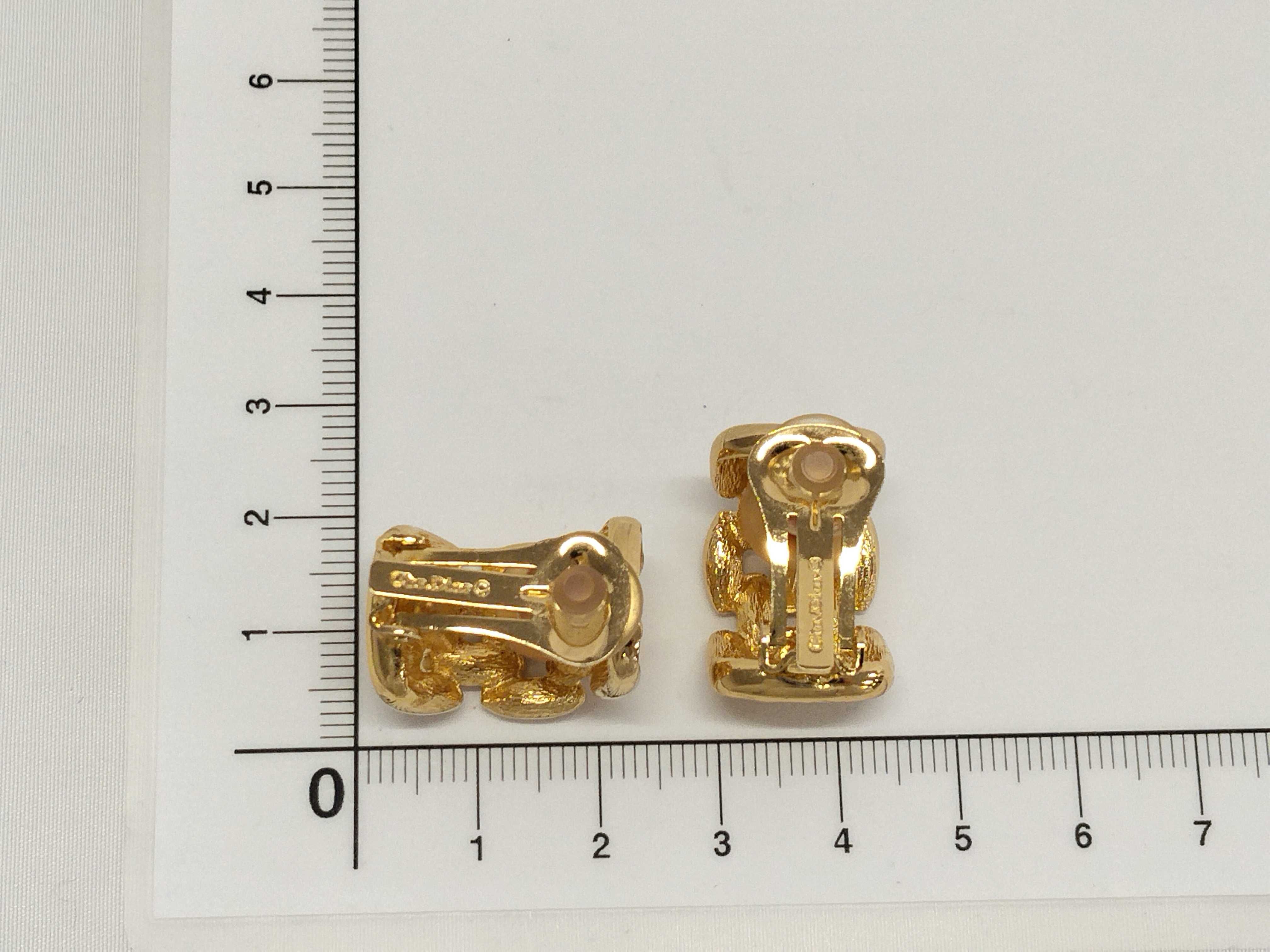 Earrings — view 6