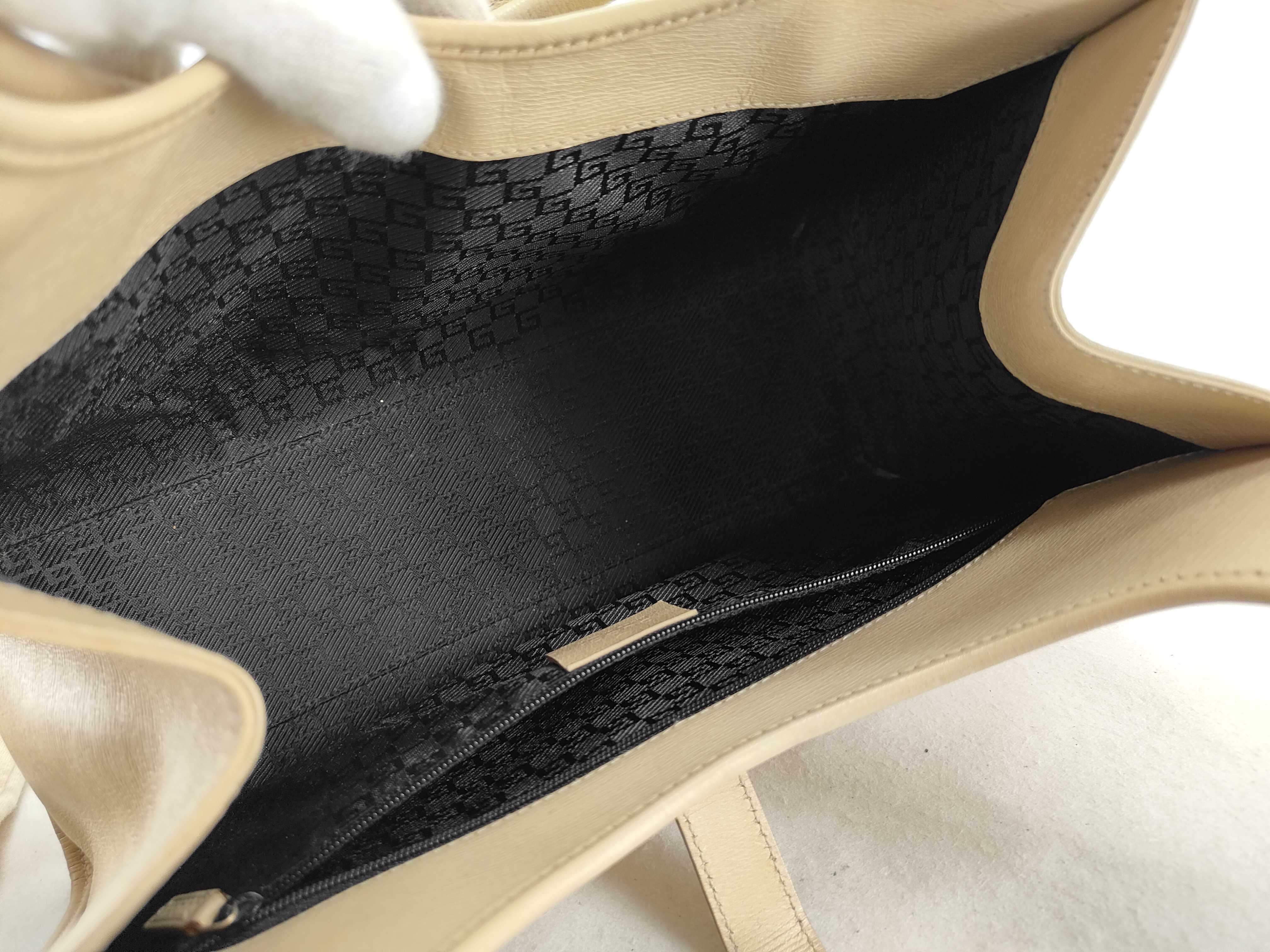 Jackie All-Leather One-Shoulder Bag — view 10