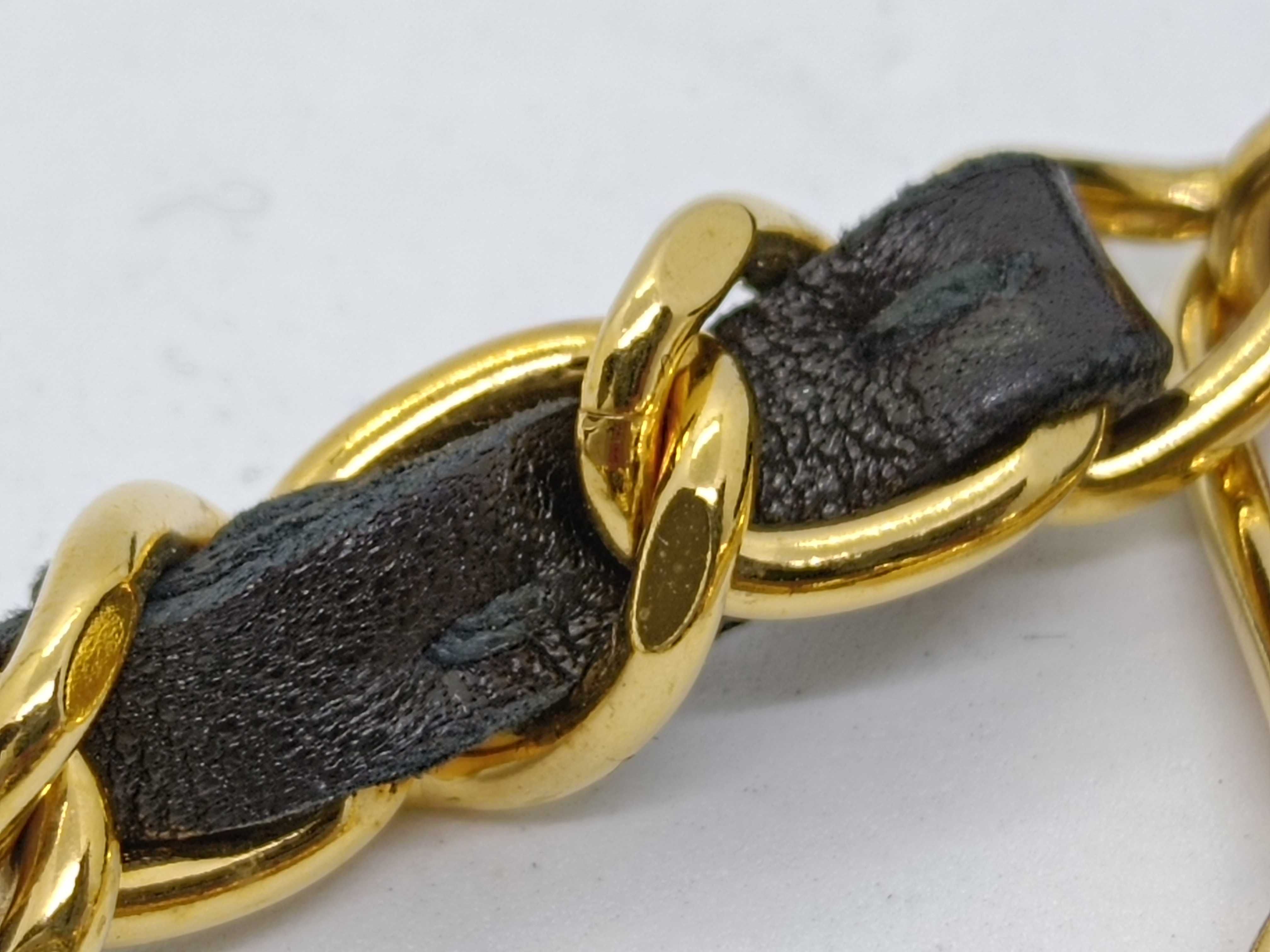 Matelasse Chain Wallet — view 4