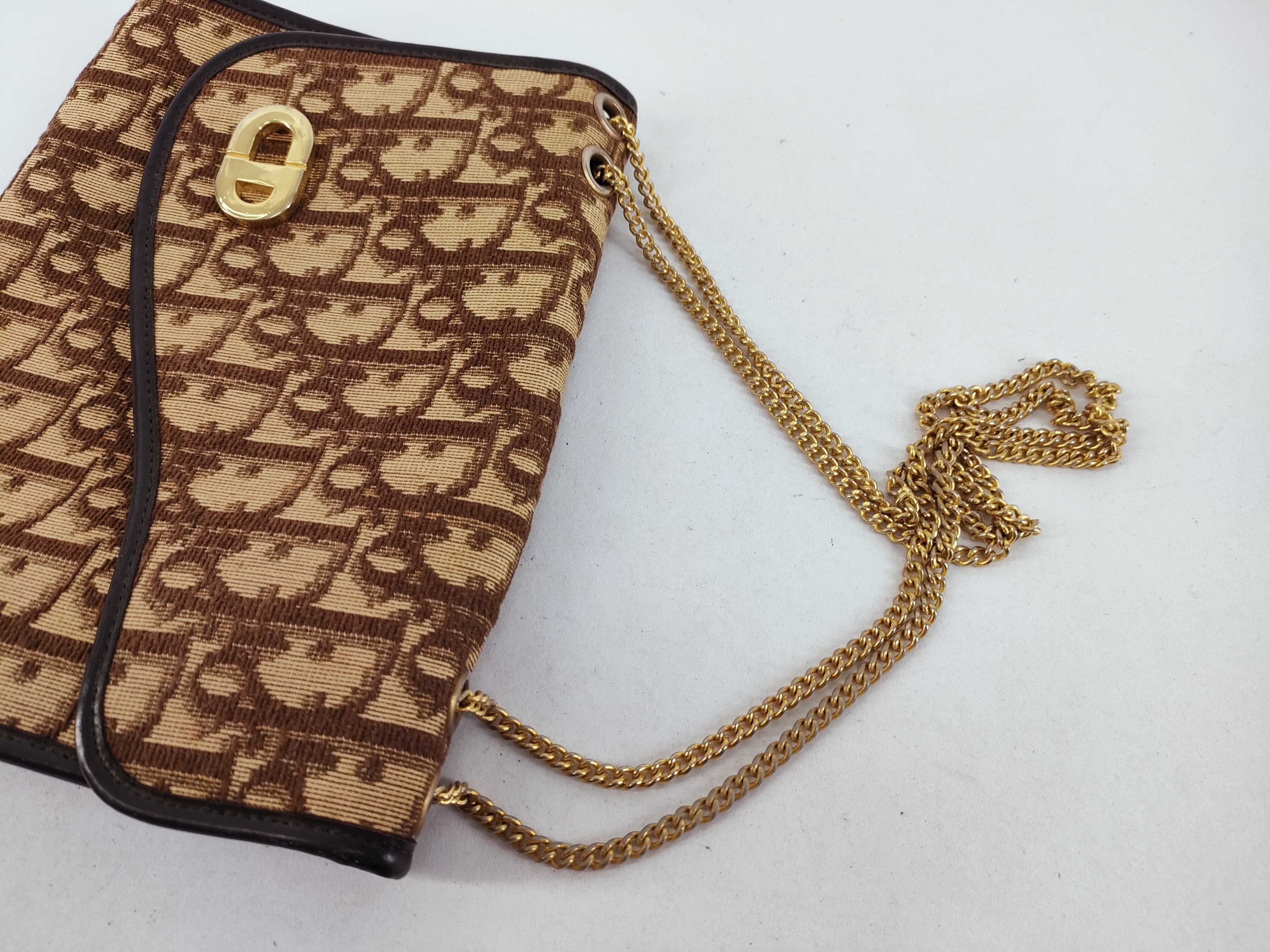 Trotter Vintage Chain Shoulder Bag — view 3