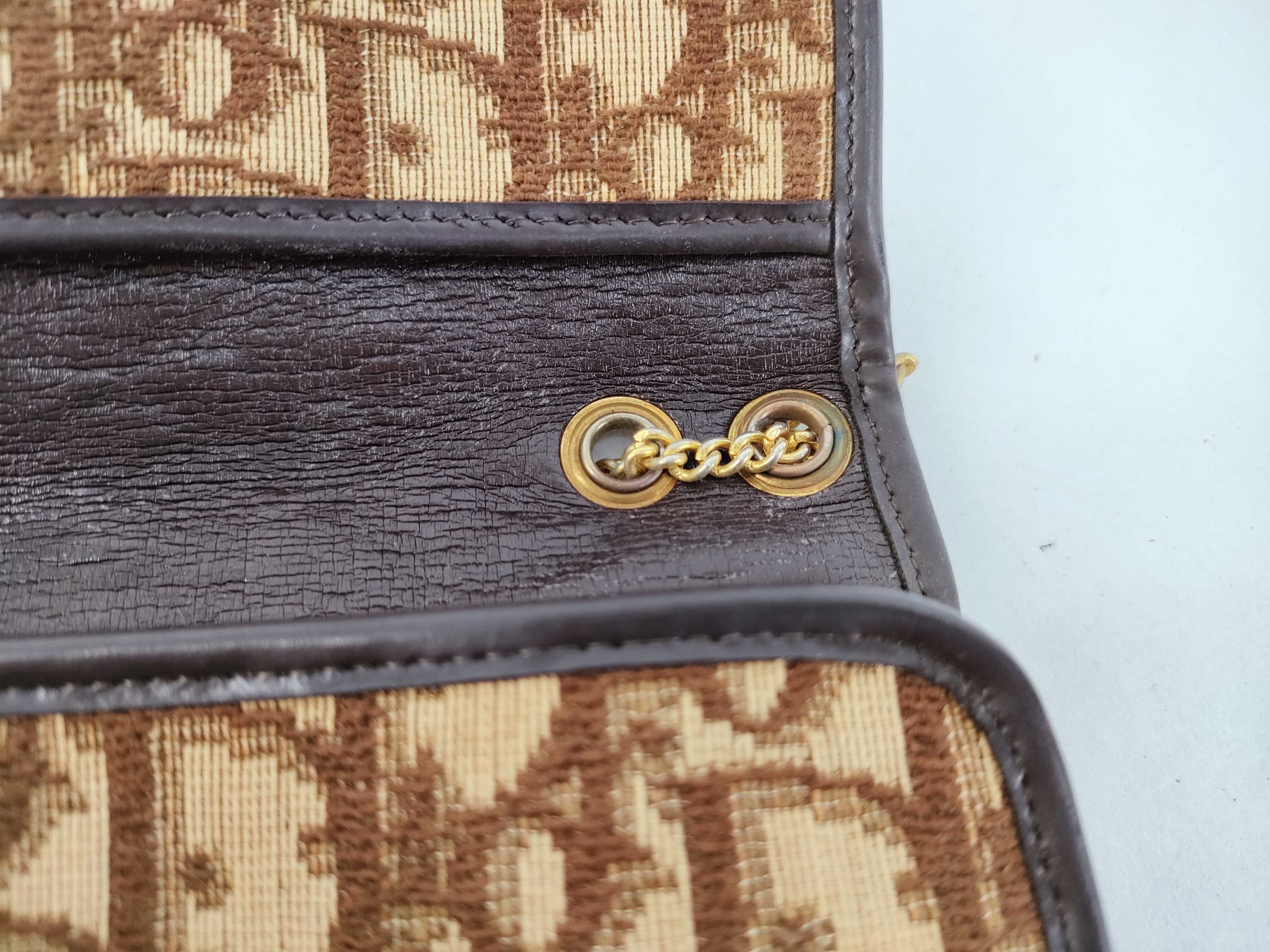 Trotter Vintage Chain Shoulder Bag — view 5