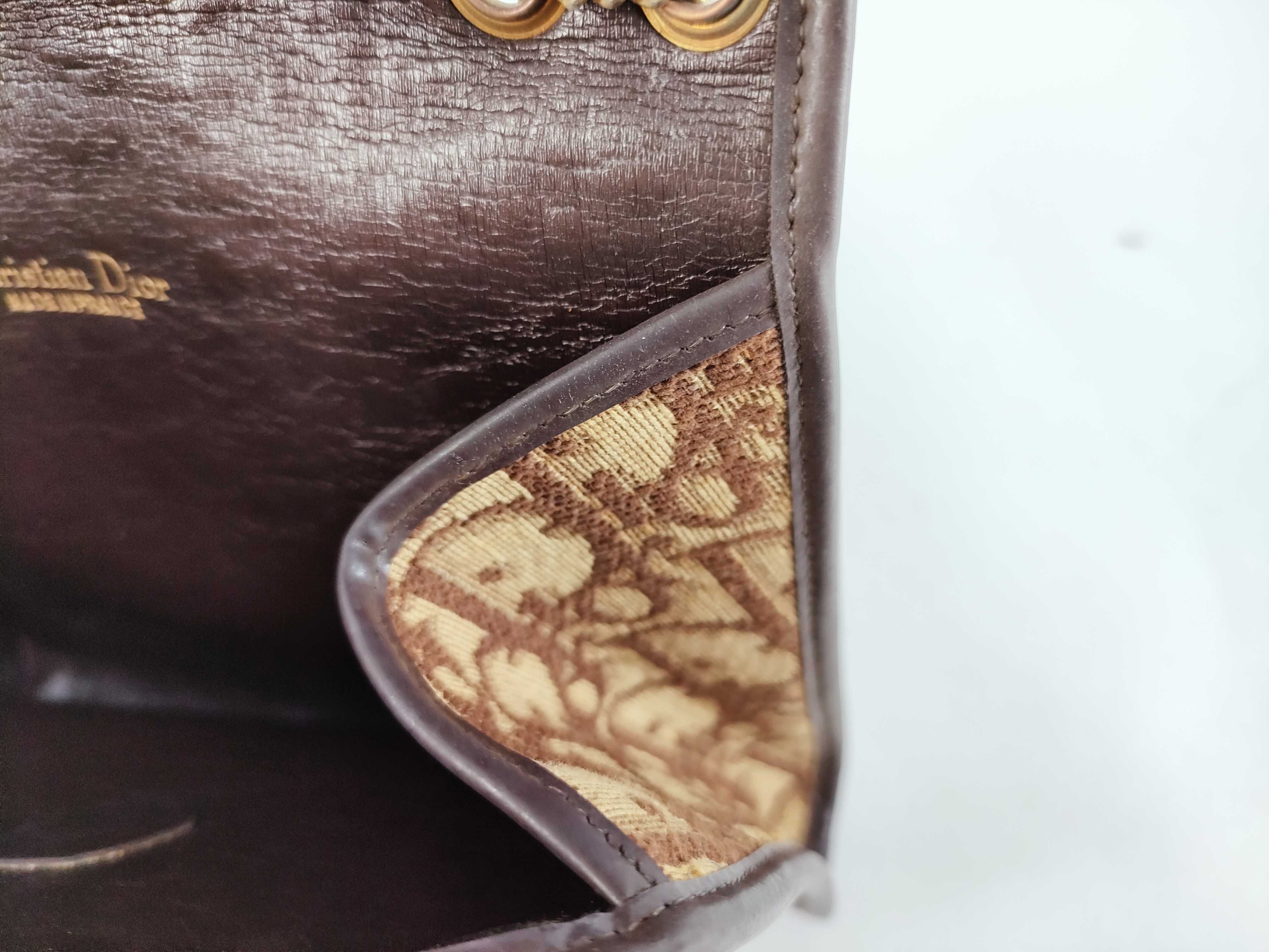 Trotter Vintage Chain Shoulder Bag — view 8