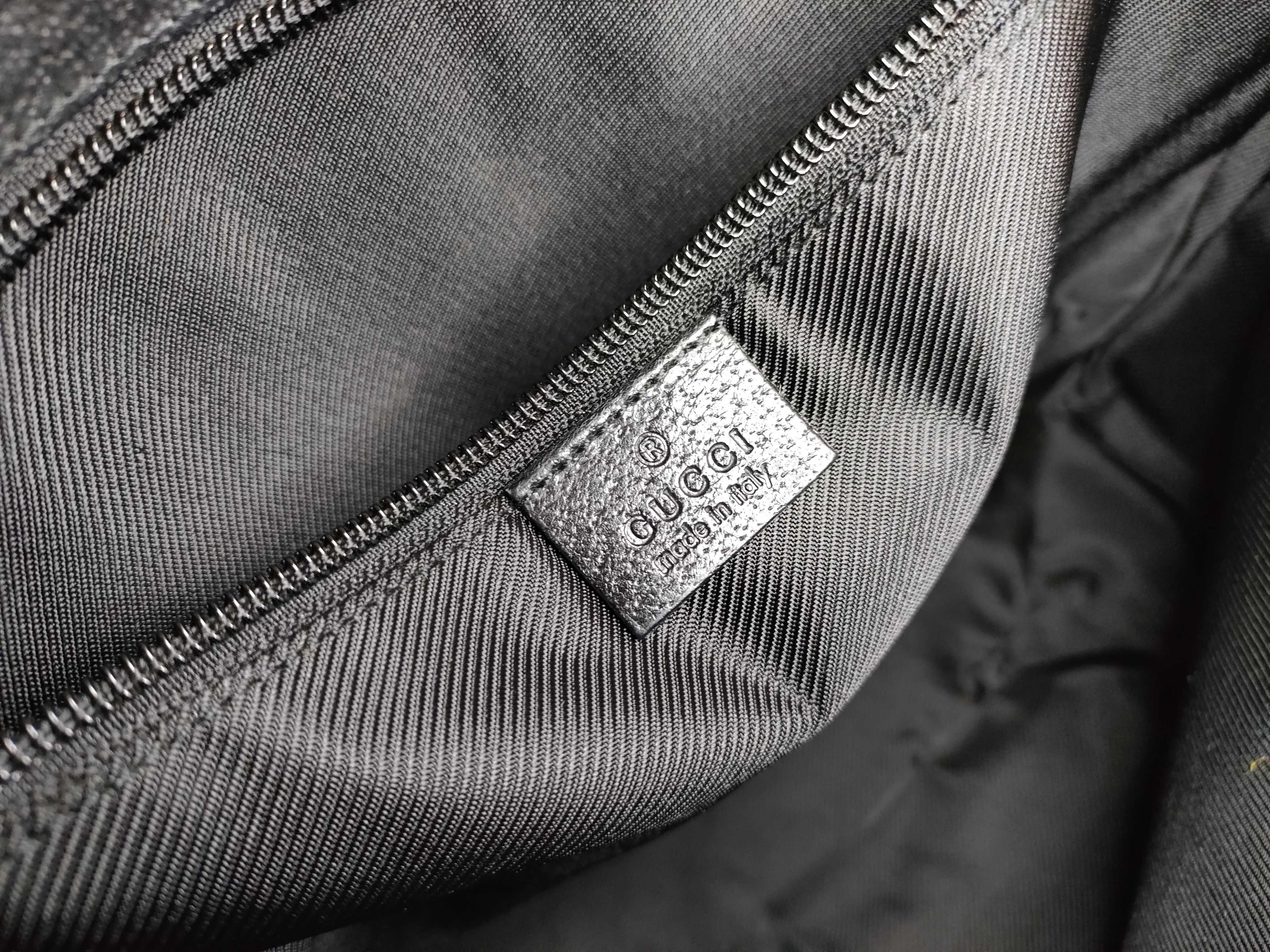 GG Canvas Shoulder Bag — view 12
