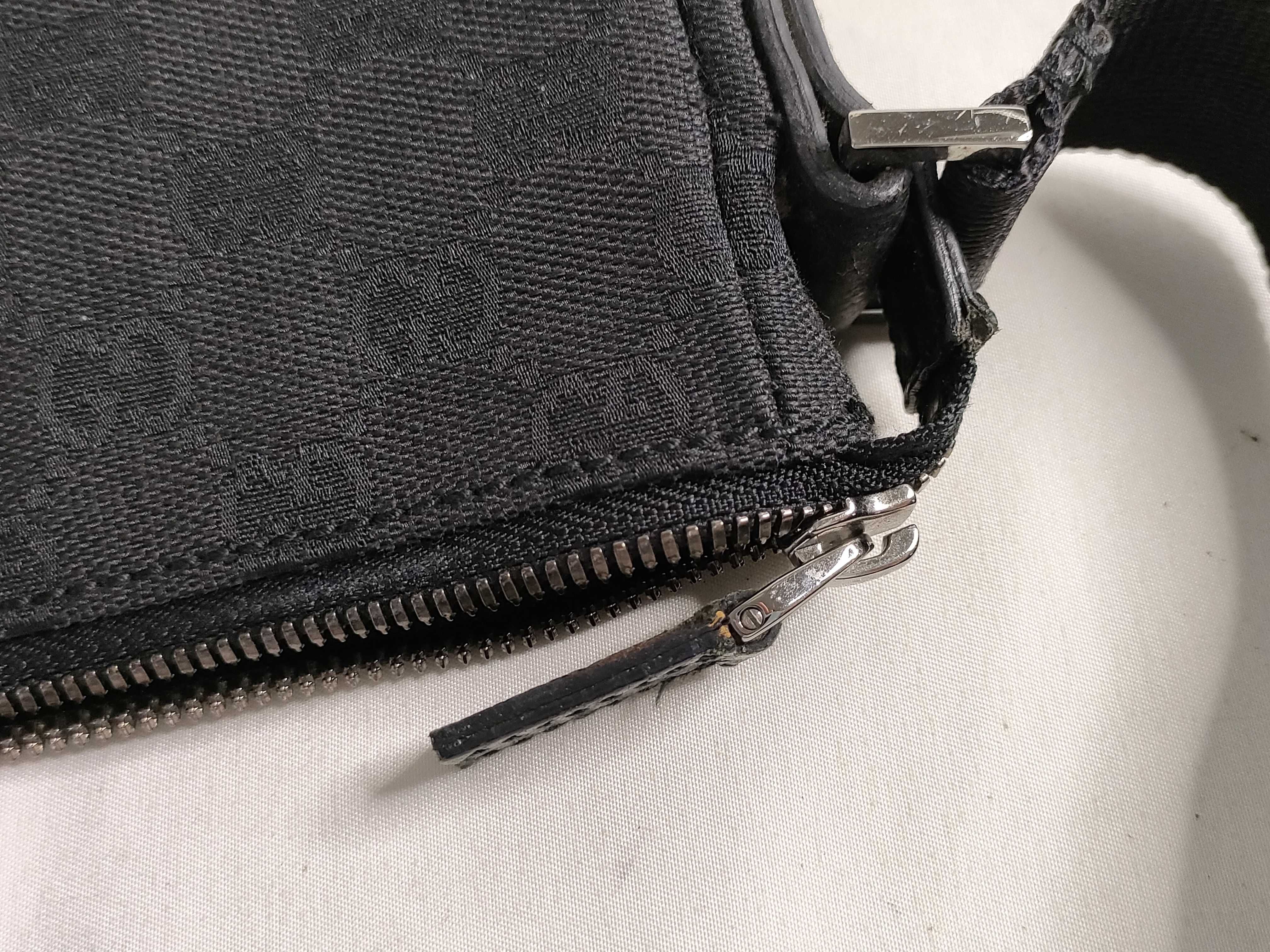 GG Canvas Shoulder Bag — view 13