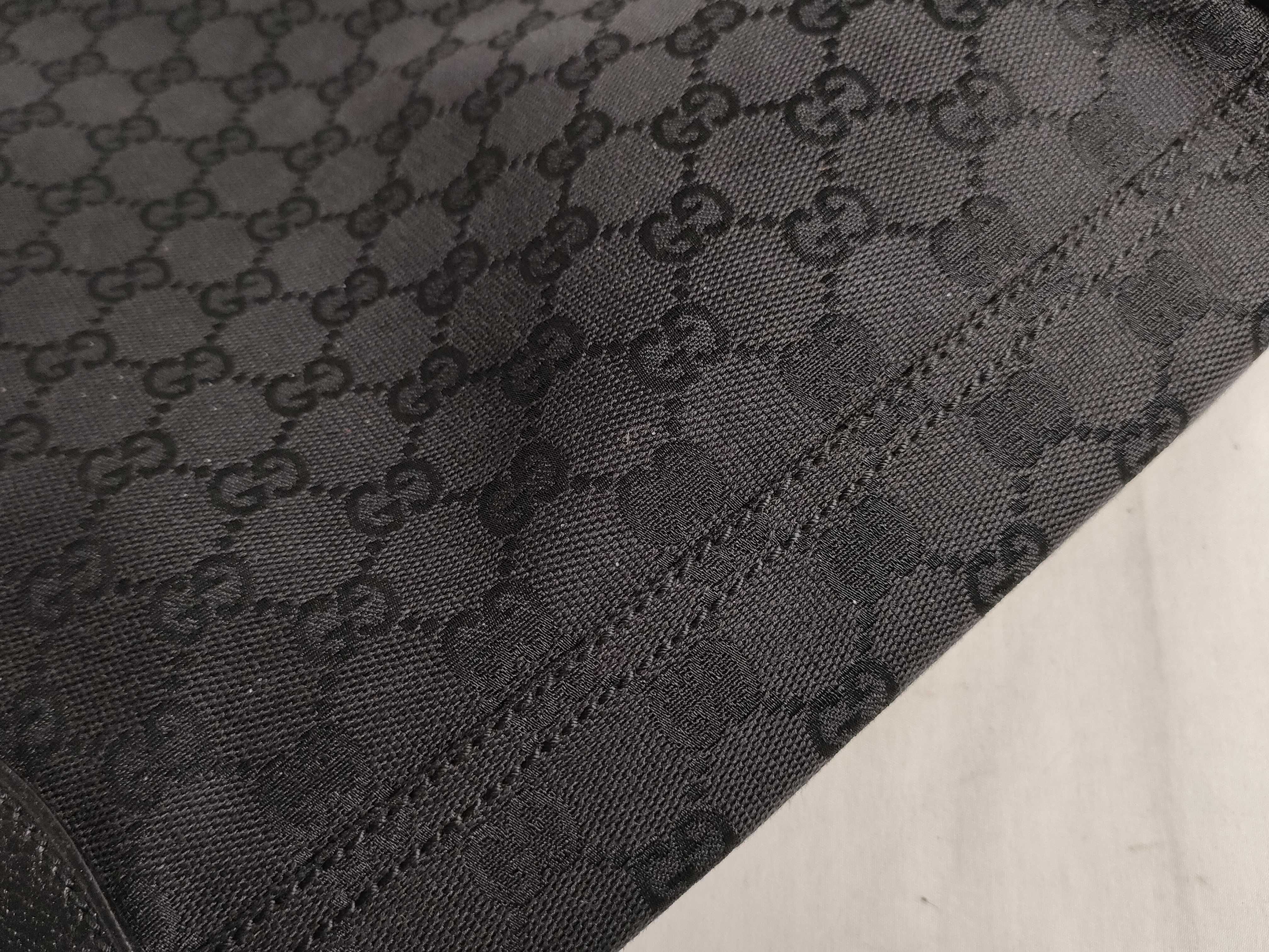 GG Canvas Shoulder Bag — view 15