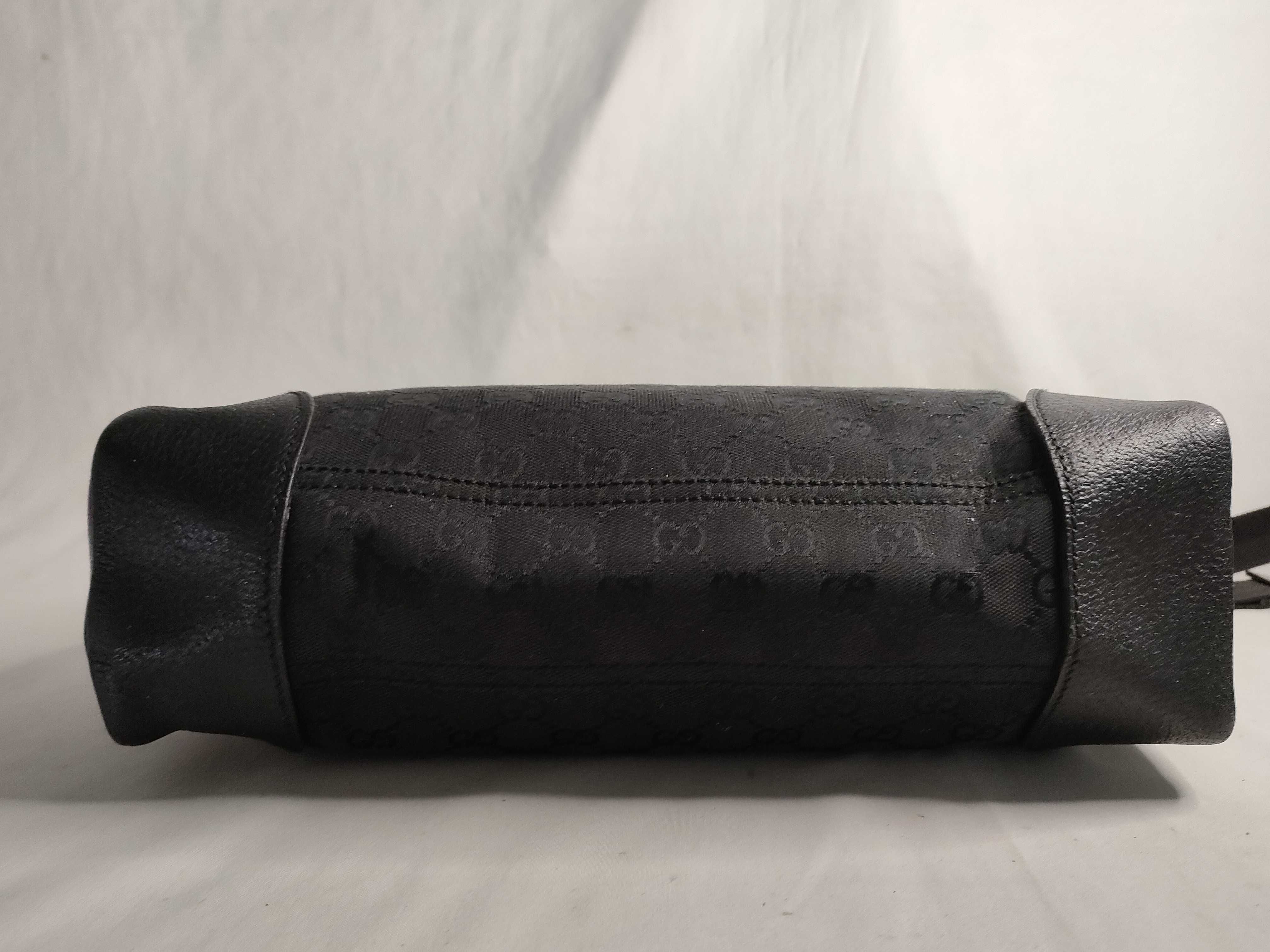 GG Canvas Shoulder Bag — view 7