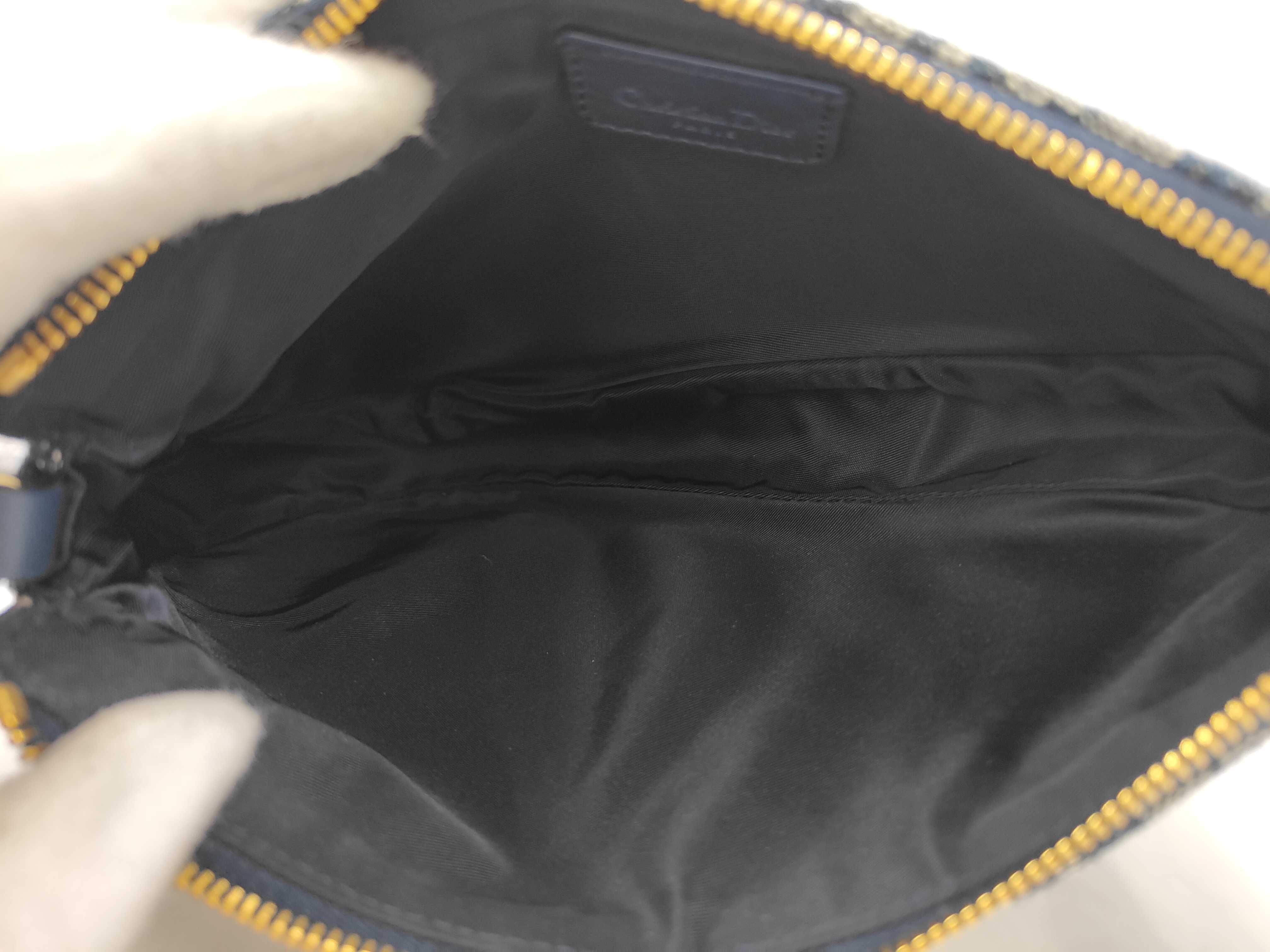 Saddle Bag Trotter Canvas Handbag — view 9
