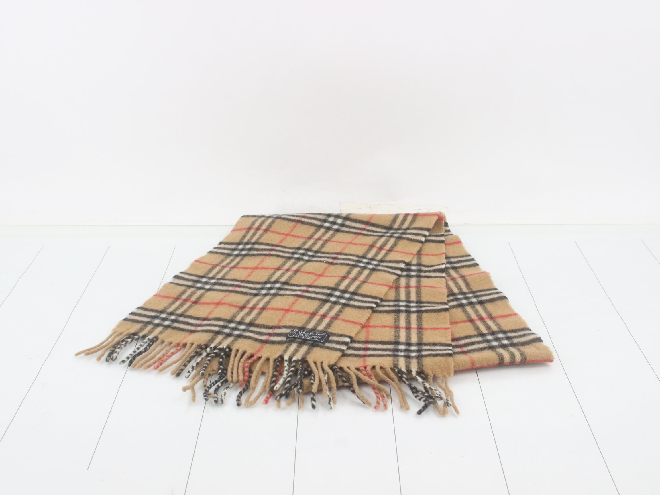 Other lines: Small items, accessories, and scarves — view 2