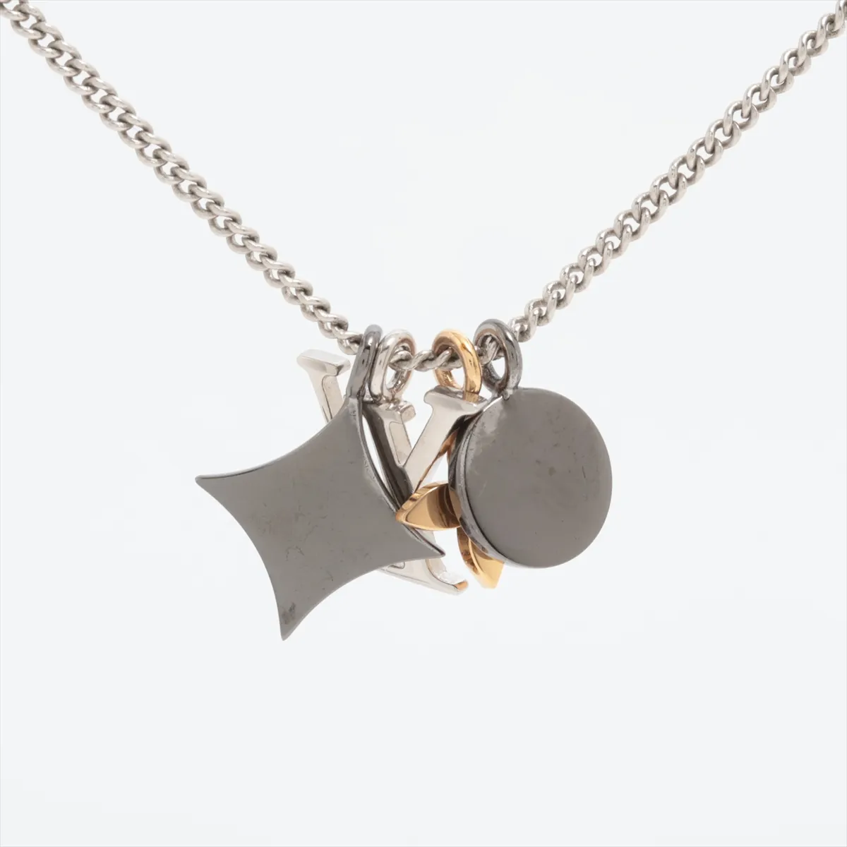 M00521 pendant, LV Instinct RM4263 necklace, metal, silver. Shows — view 2
