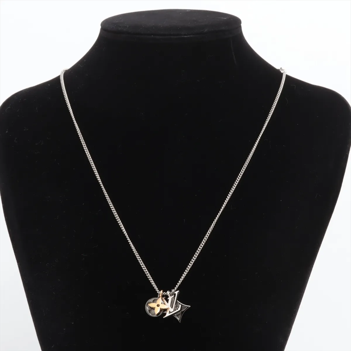 M00521 pendant, LV Instinct RM4263 necklace, metal, silver. Shows — view 5