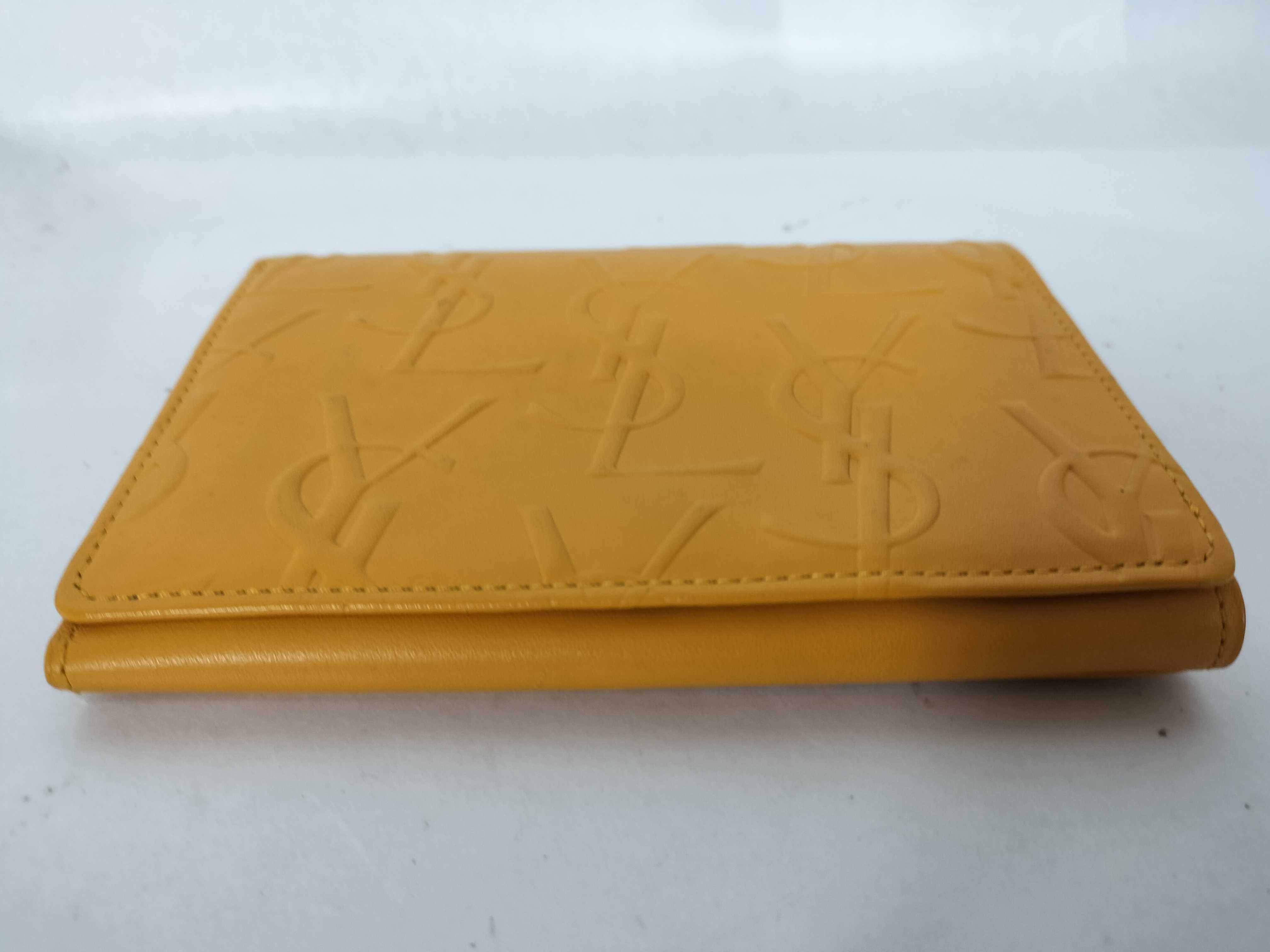 Vintage Bi-fold Leather Wallet with Logo, Yellow — view 4