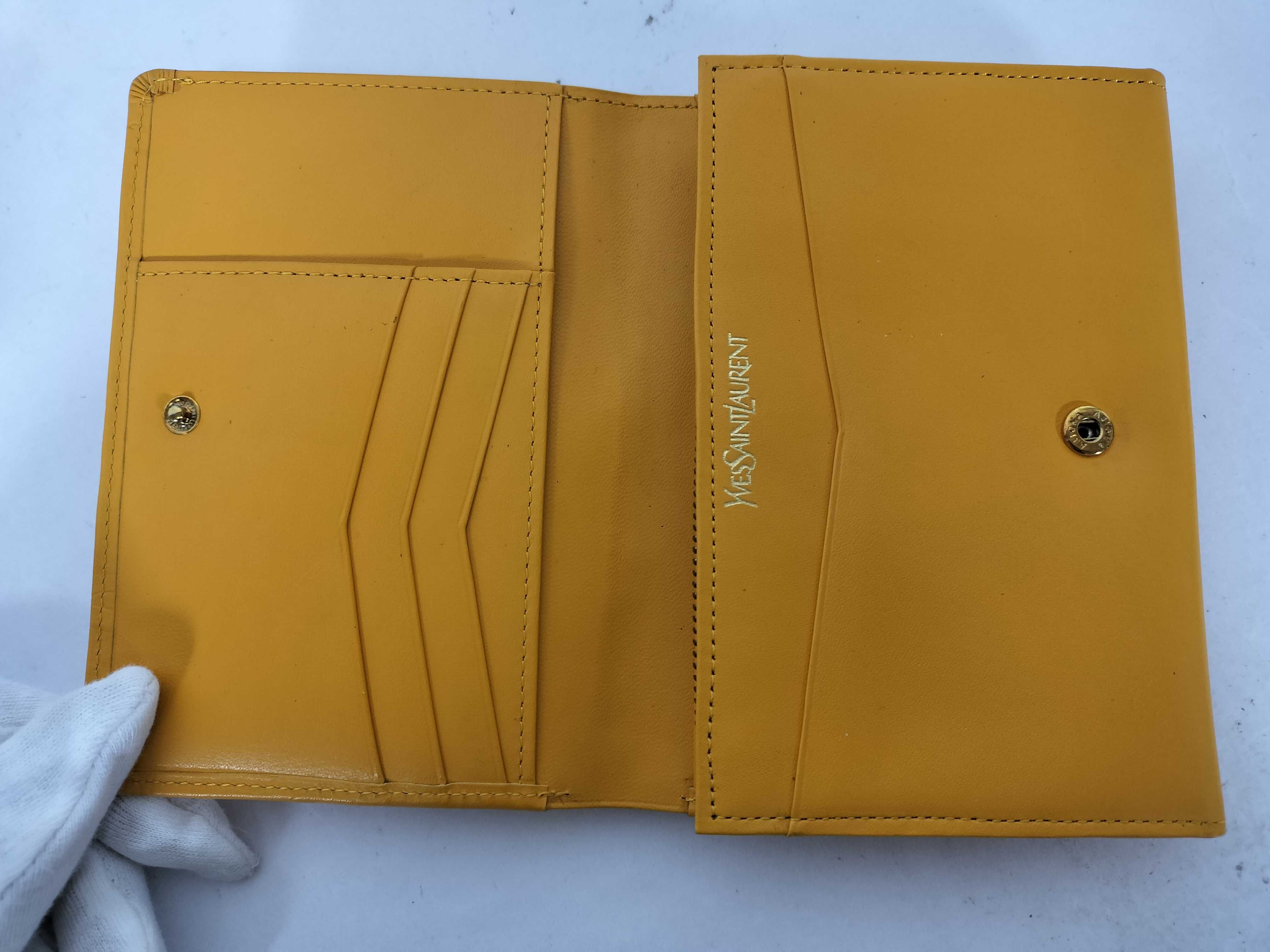 Vintage Bi-fold Leather Wallet with Logo, Yellow — view 7