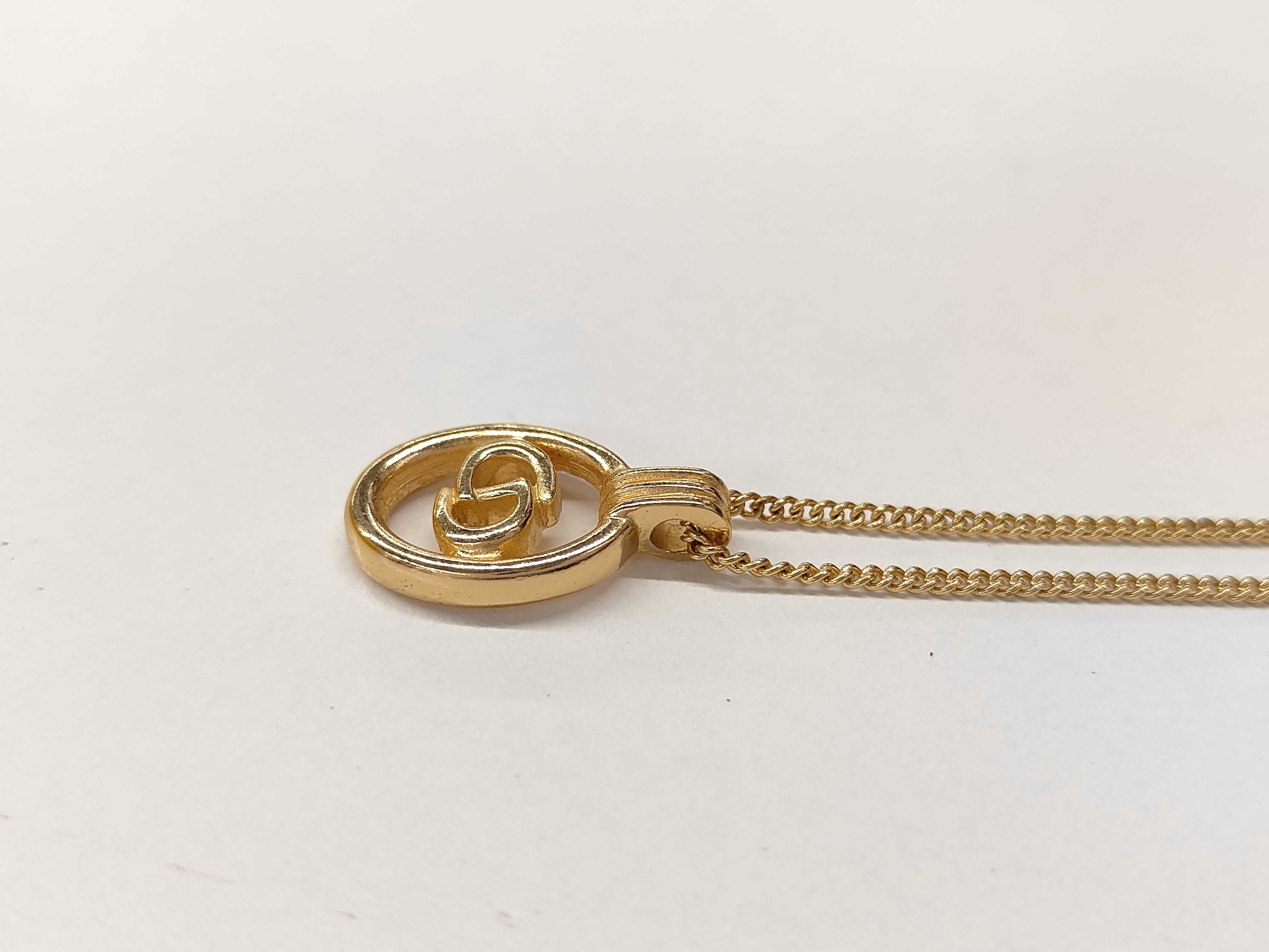 necklace — view 2