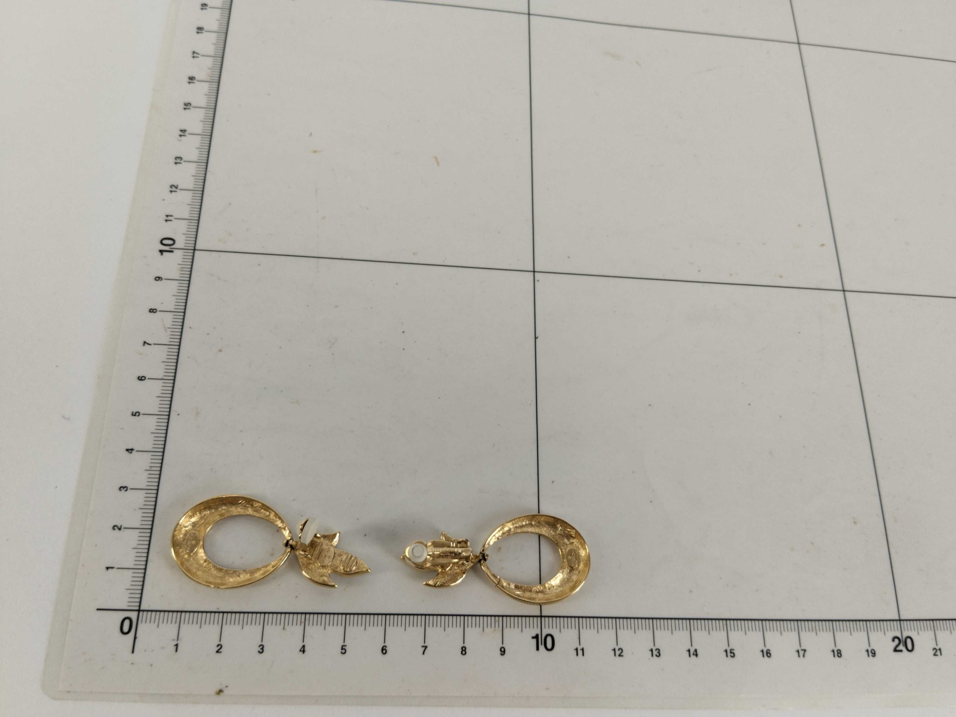 Hoop Leaf Rhinestone Gold Earrings — view 11
