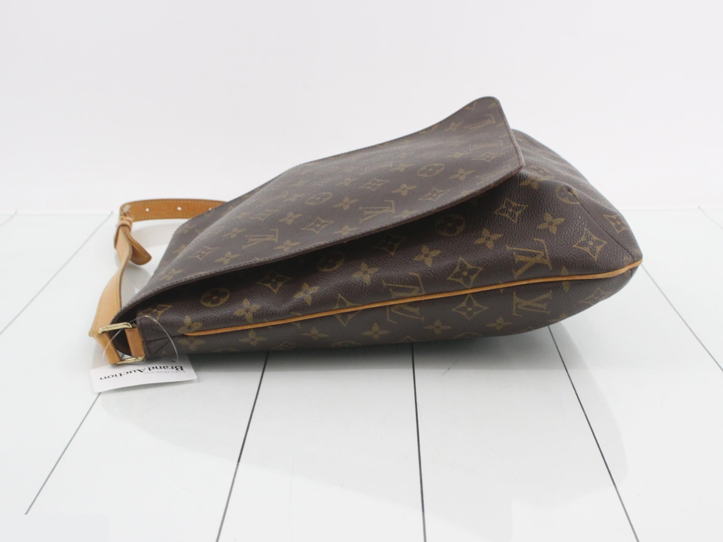 Shoulder bag — view 4
