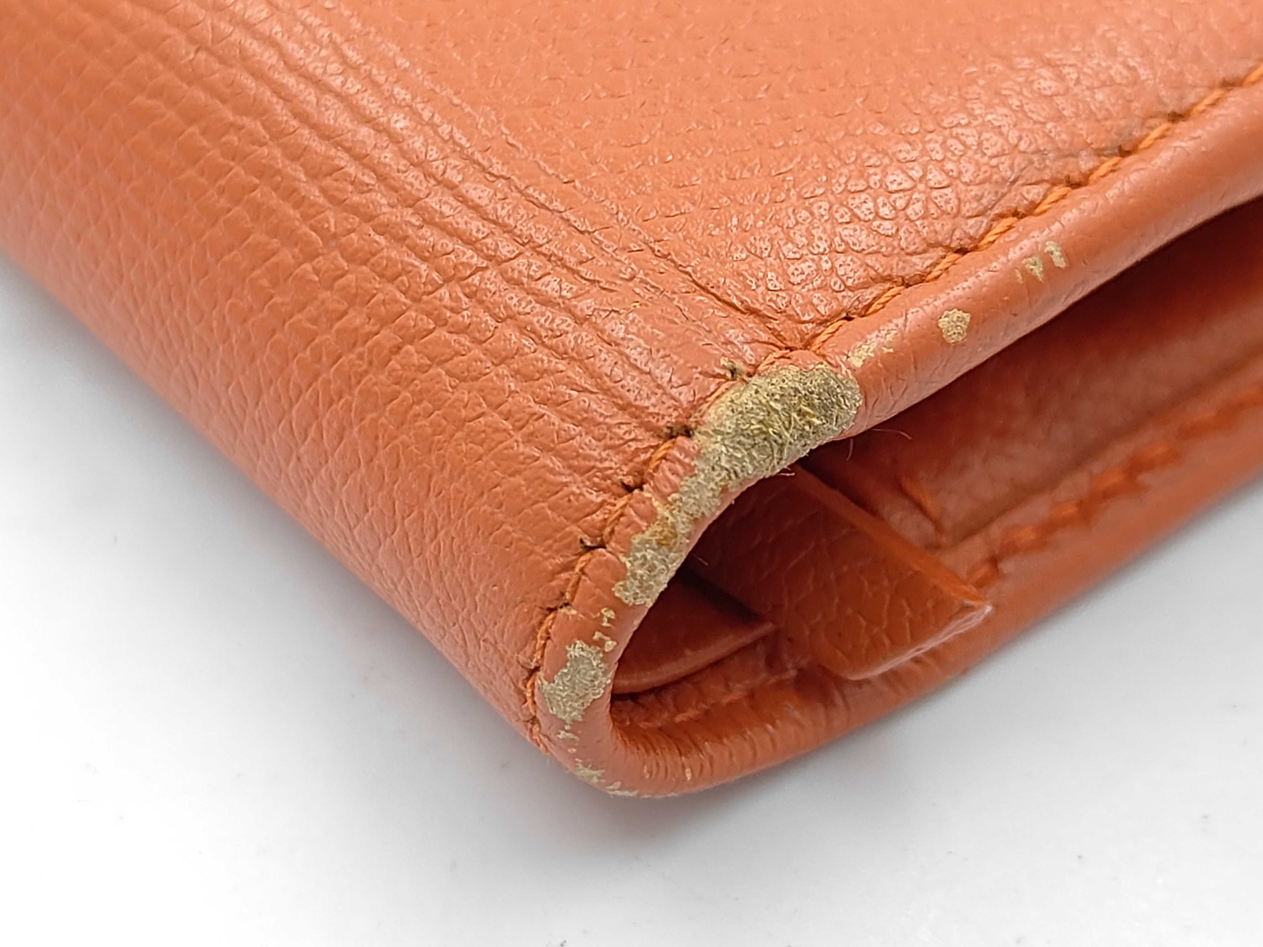 wallet — view 3