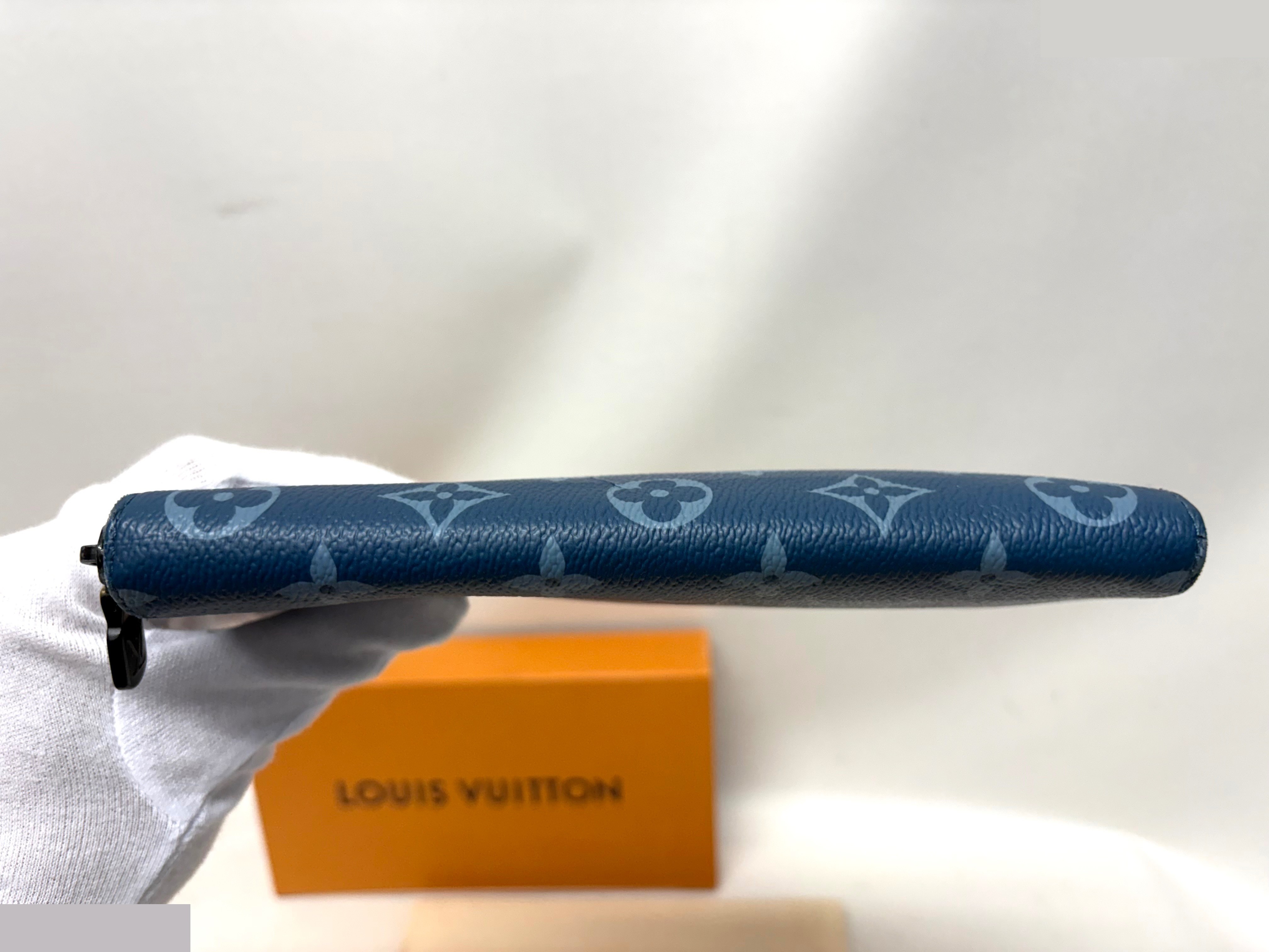 Zippy Wallet Vertical — view 11