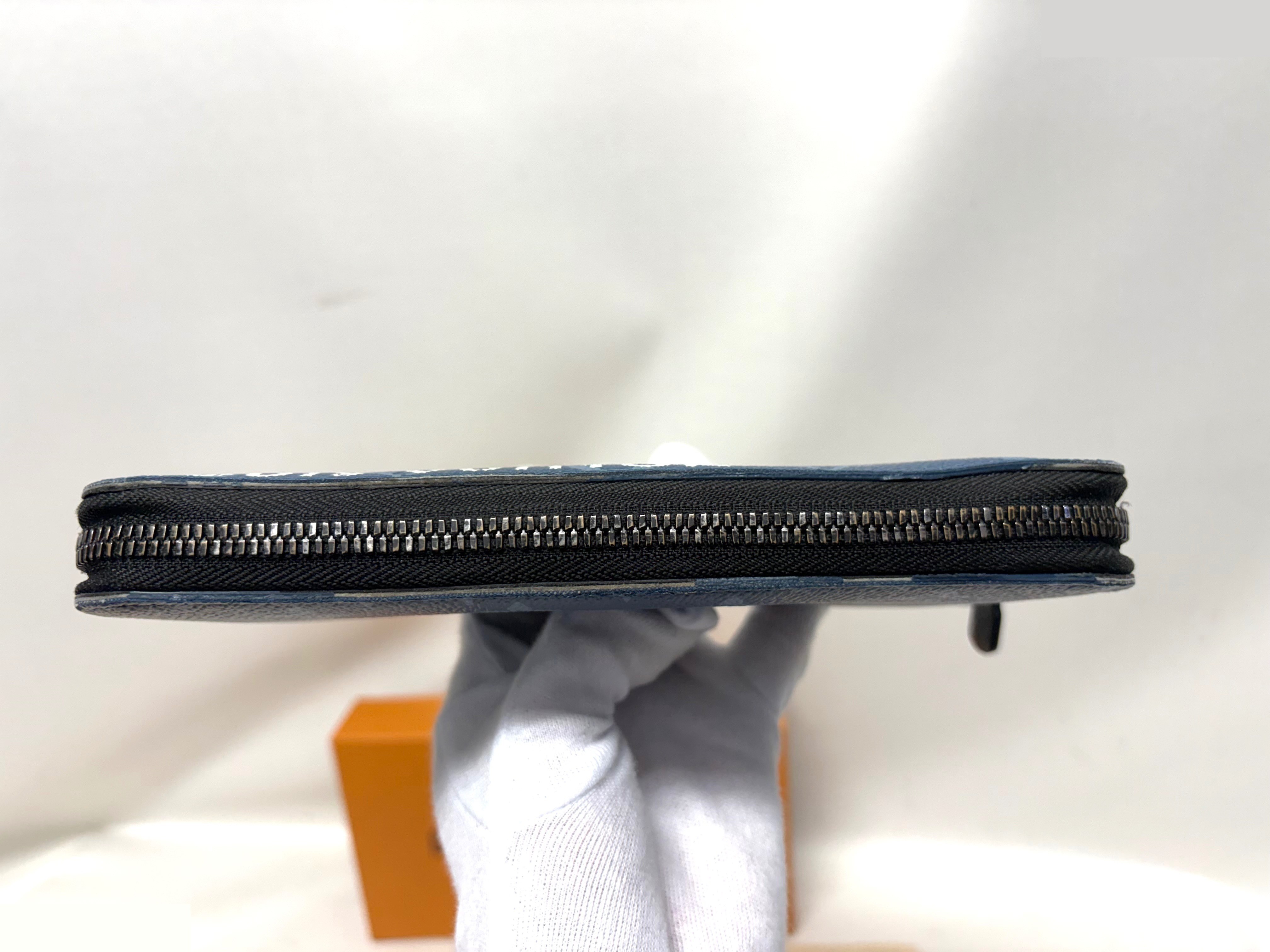 Zippy Wallet Vertical — view 10