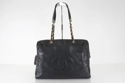 Large Coco Caviar Chain Tote, Series 4 Shoulder Bag