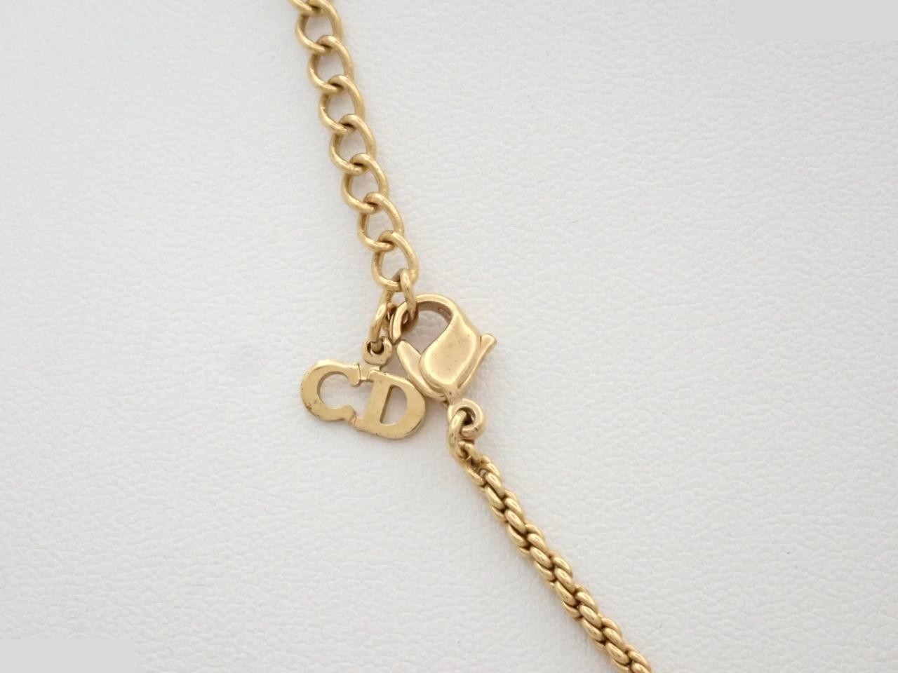 Other lines: Precious metal necklaces and pendants, chain approximately 43cm. — view 2