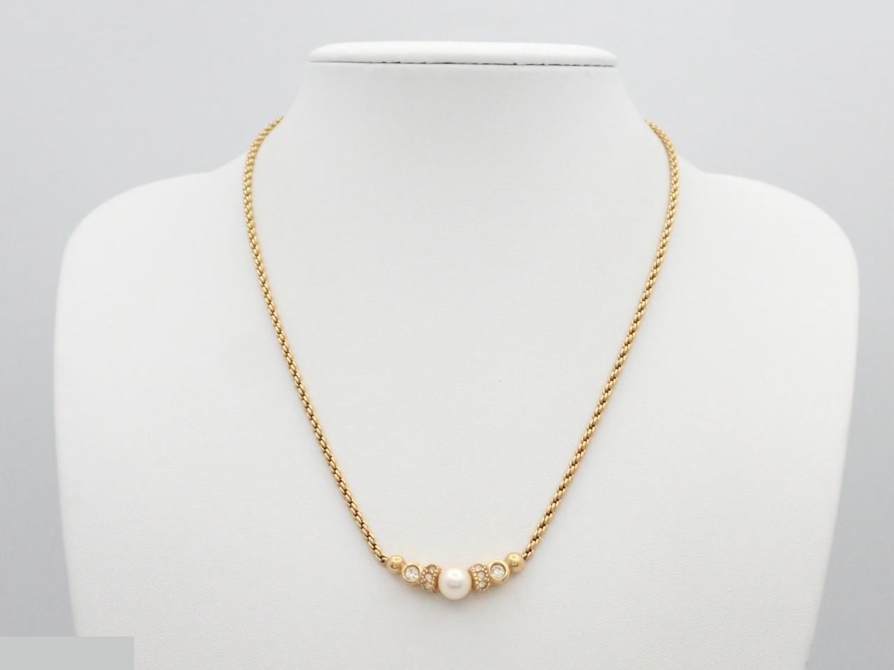 Other lines: Precious metal necklaces and pendants, chain approximately 43cm. — view 3