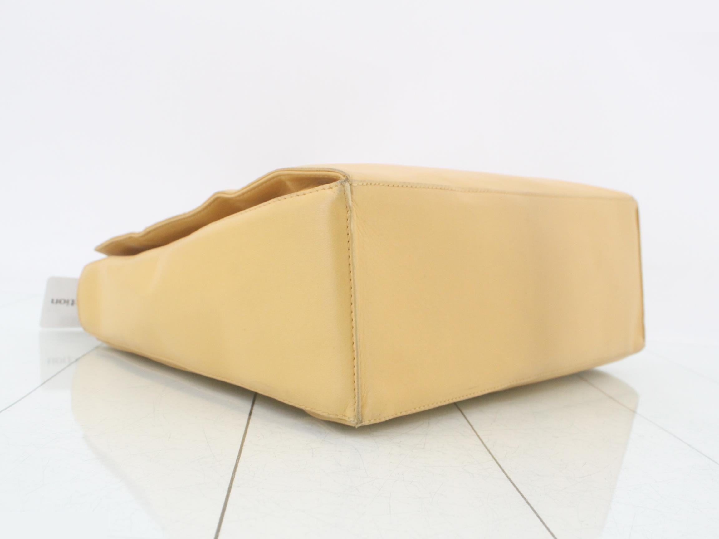 handbag — view 5