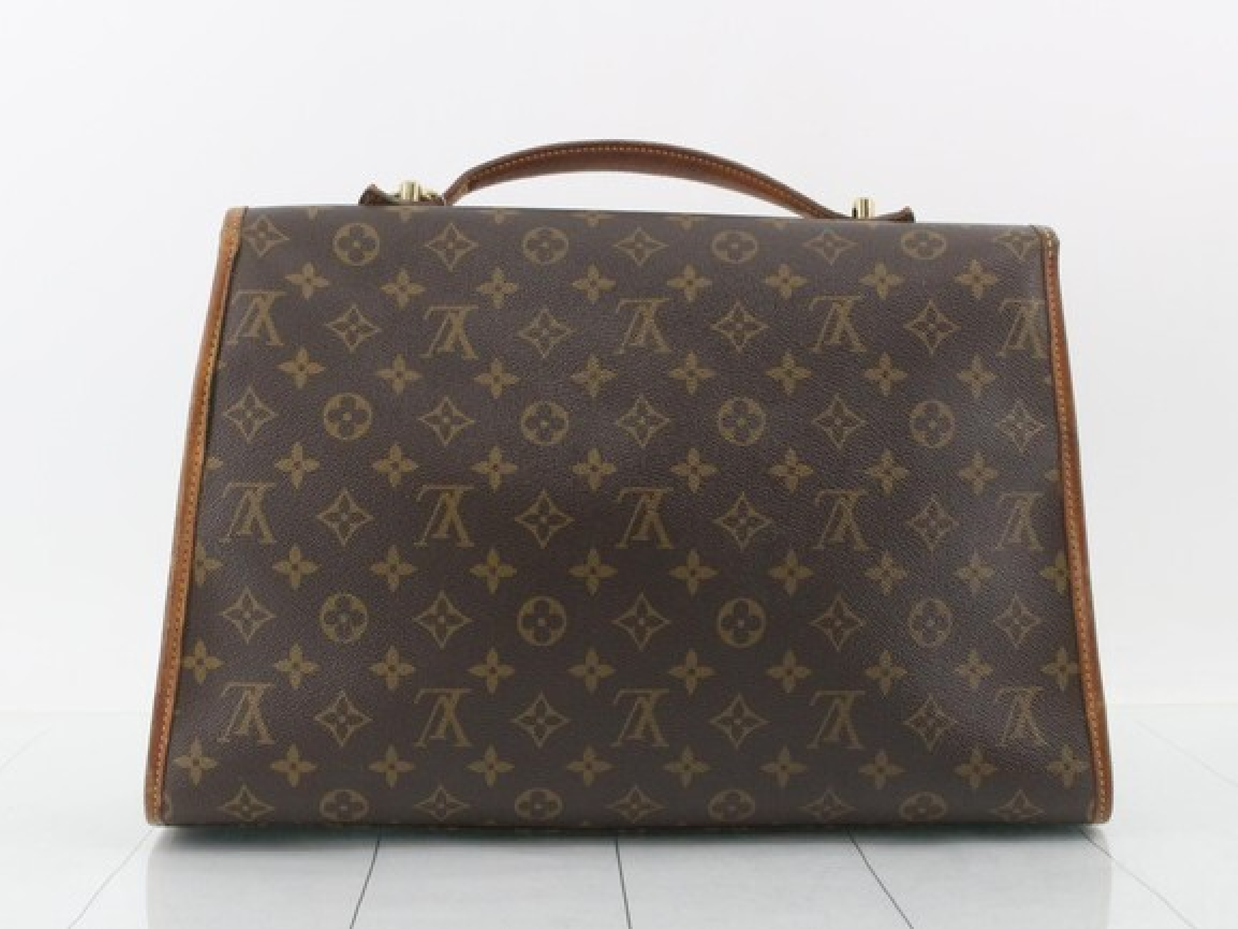 Monogram Beverly M51121 2-Way Shoulder Bag — view 2