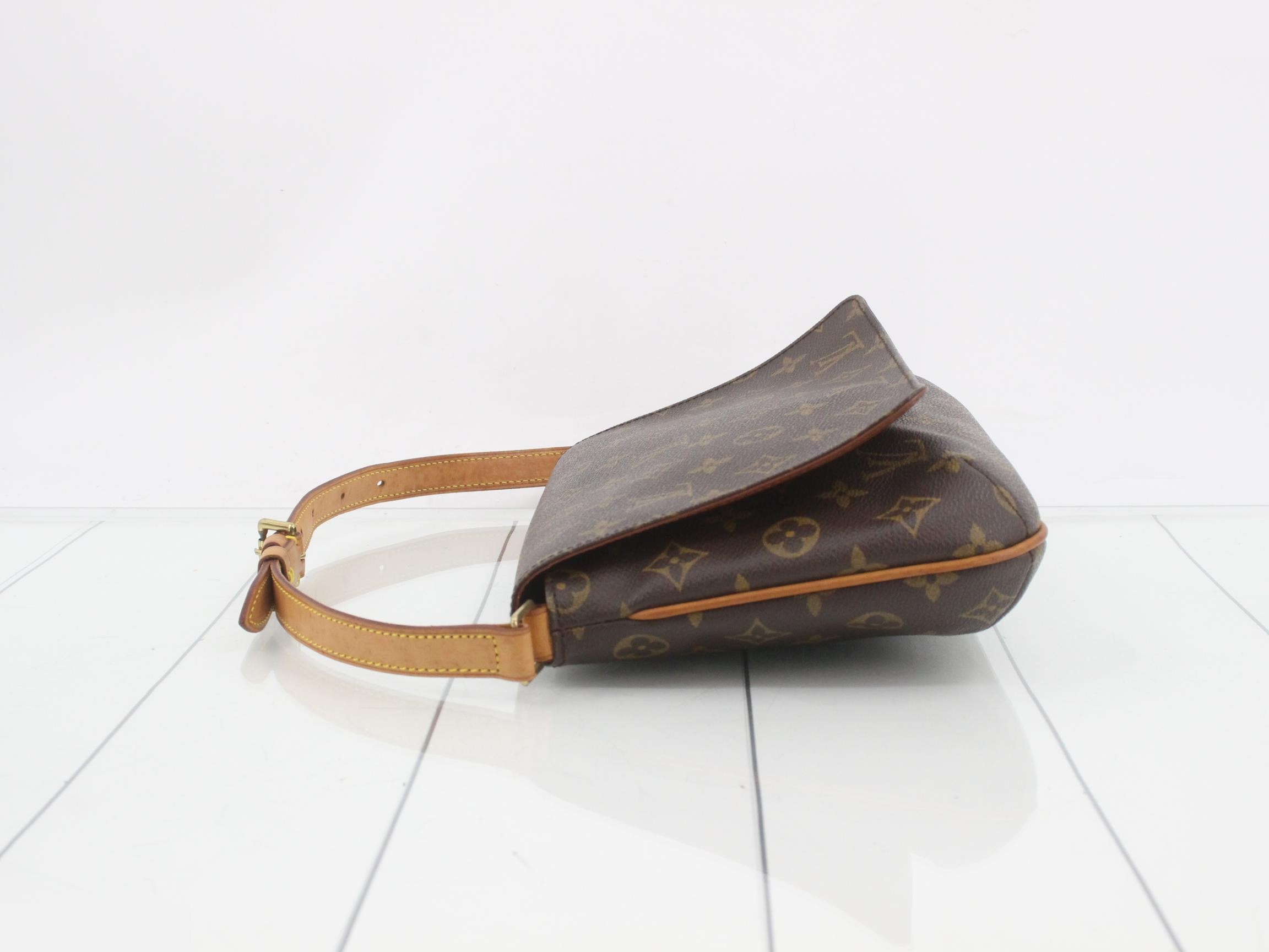 Musette Tango Short Shoulder — view 4