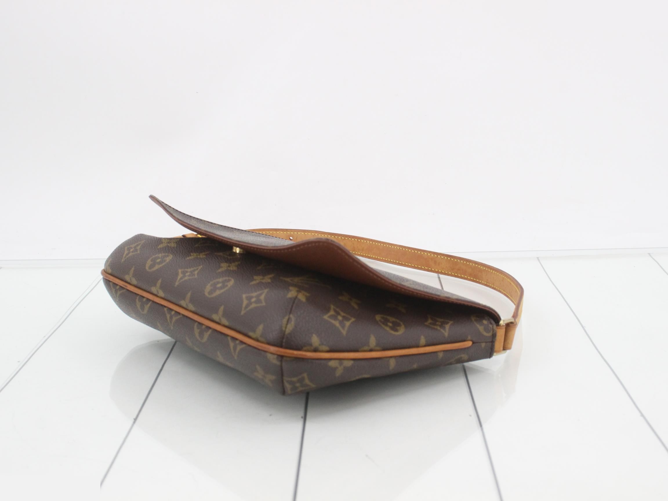 Musette Tango Short Shoulder — view 6