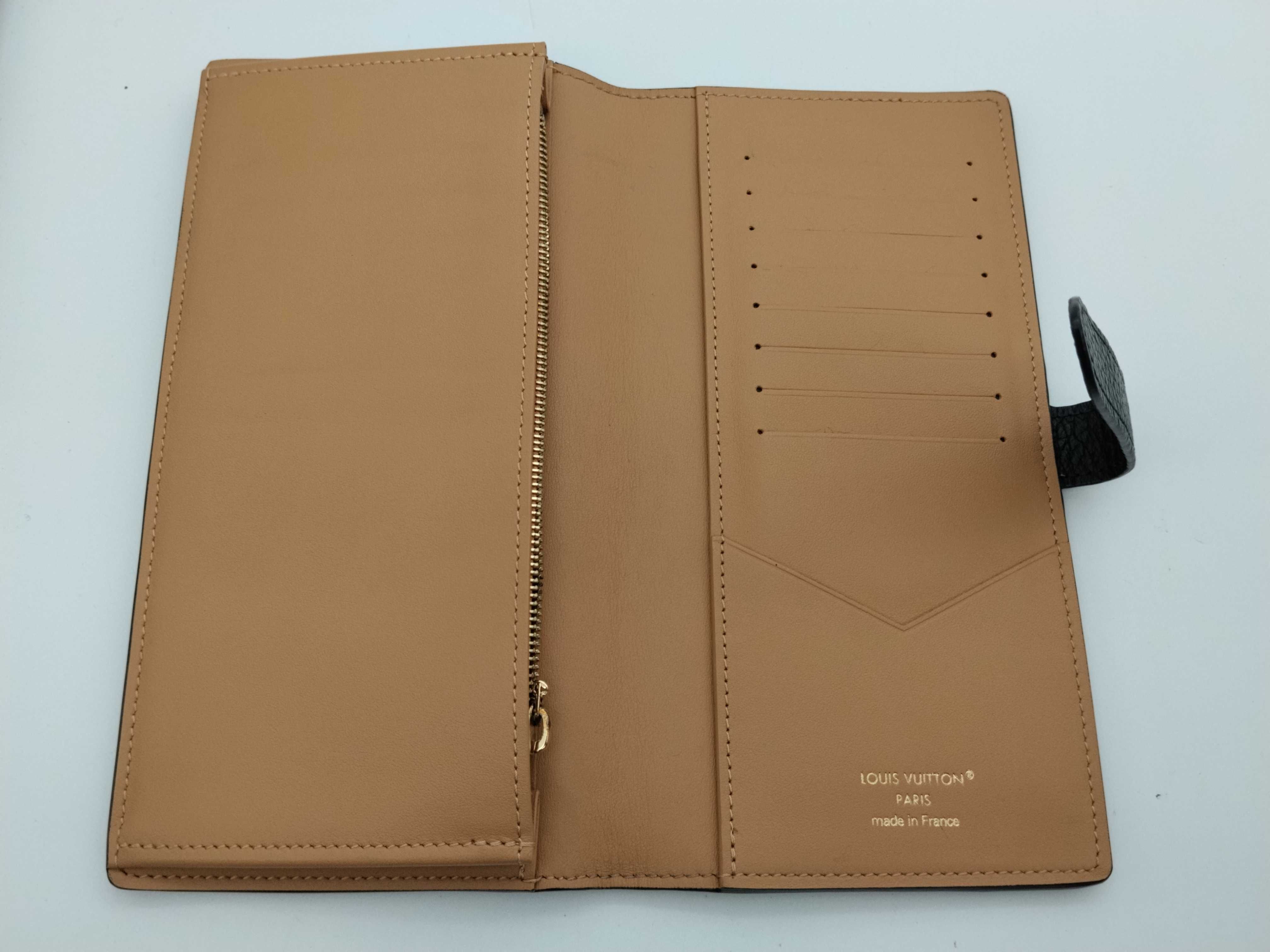 Taurillon LV Vertical Wallet M81330 Wallet — view 12