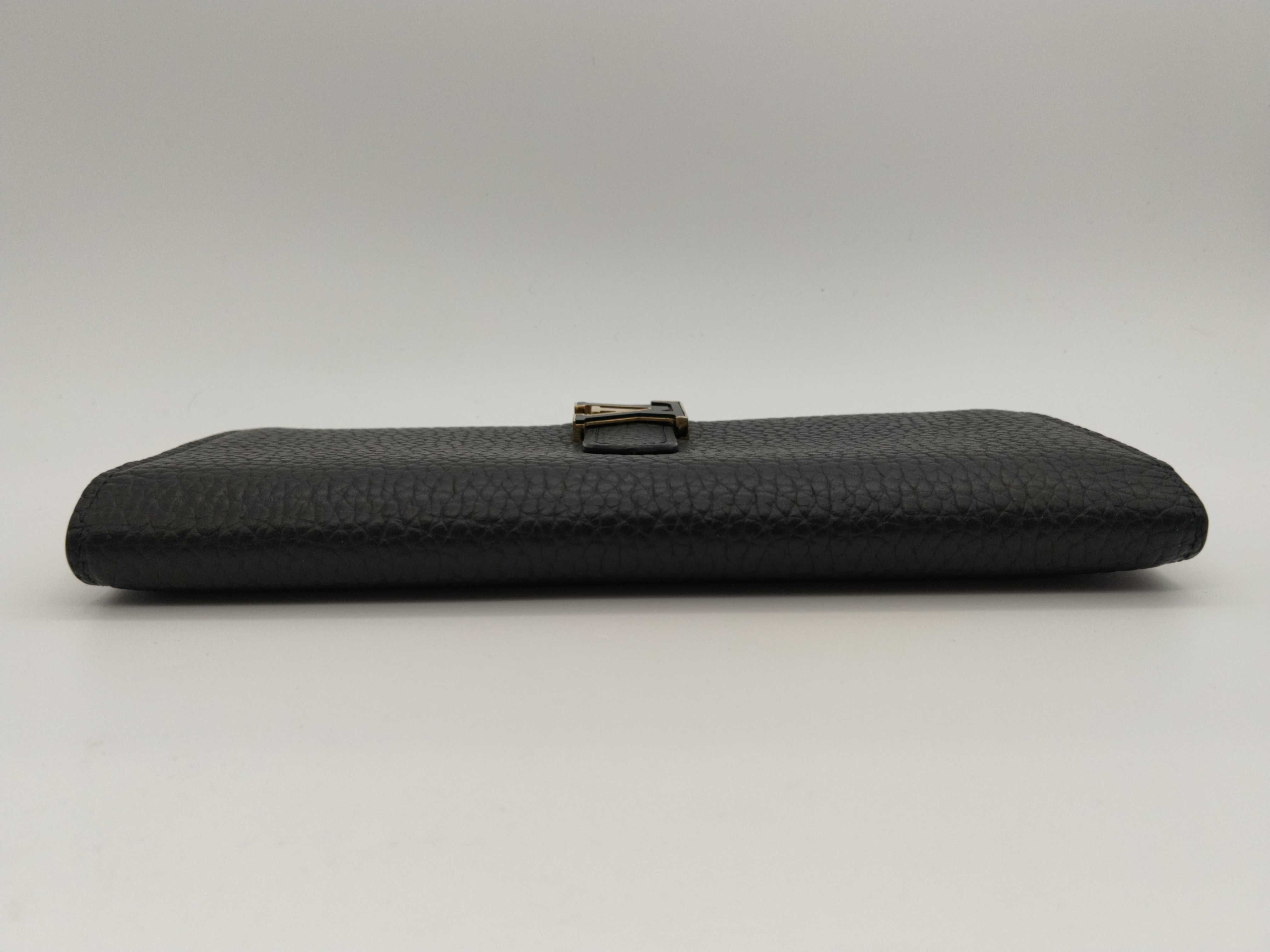 Taurillon LV Vertical Wallet M81330 Wallet — view 3