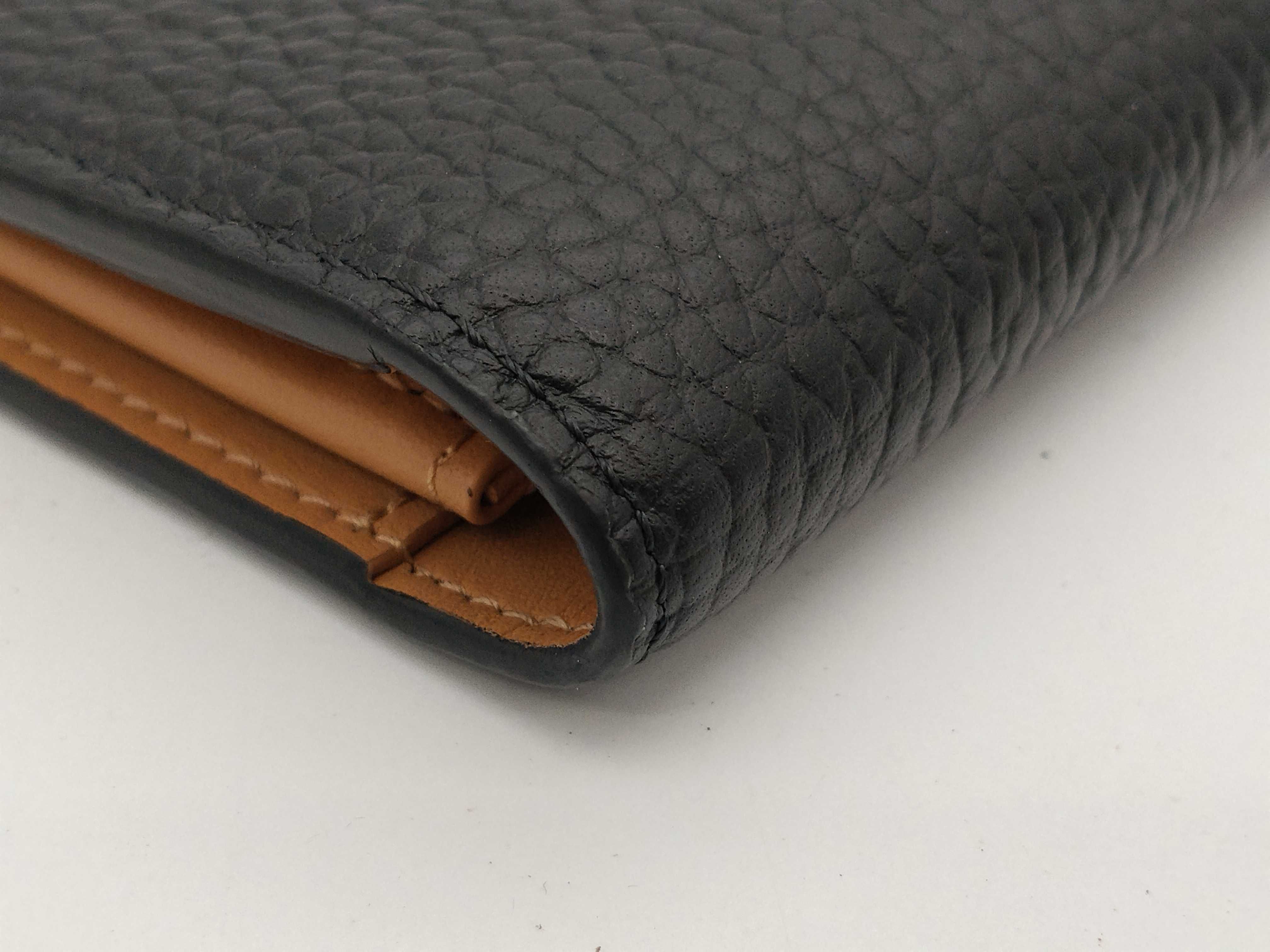 Taurillon LV Vertical Wallet M81330 Wallet — view 4