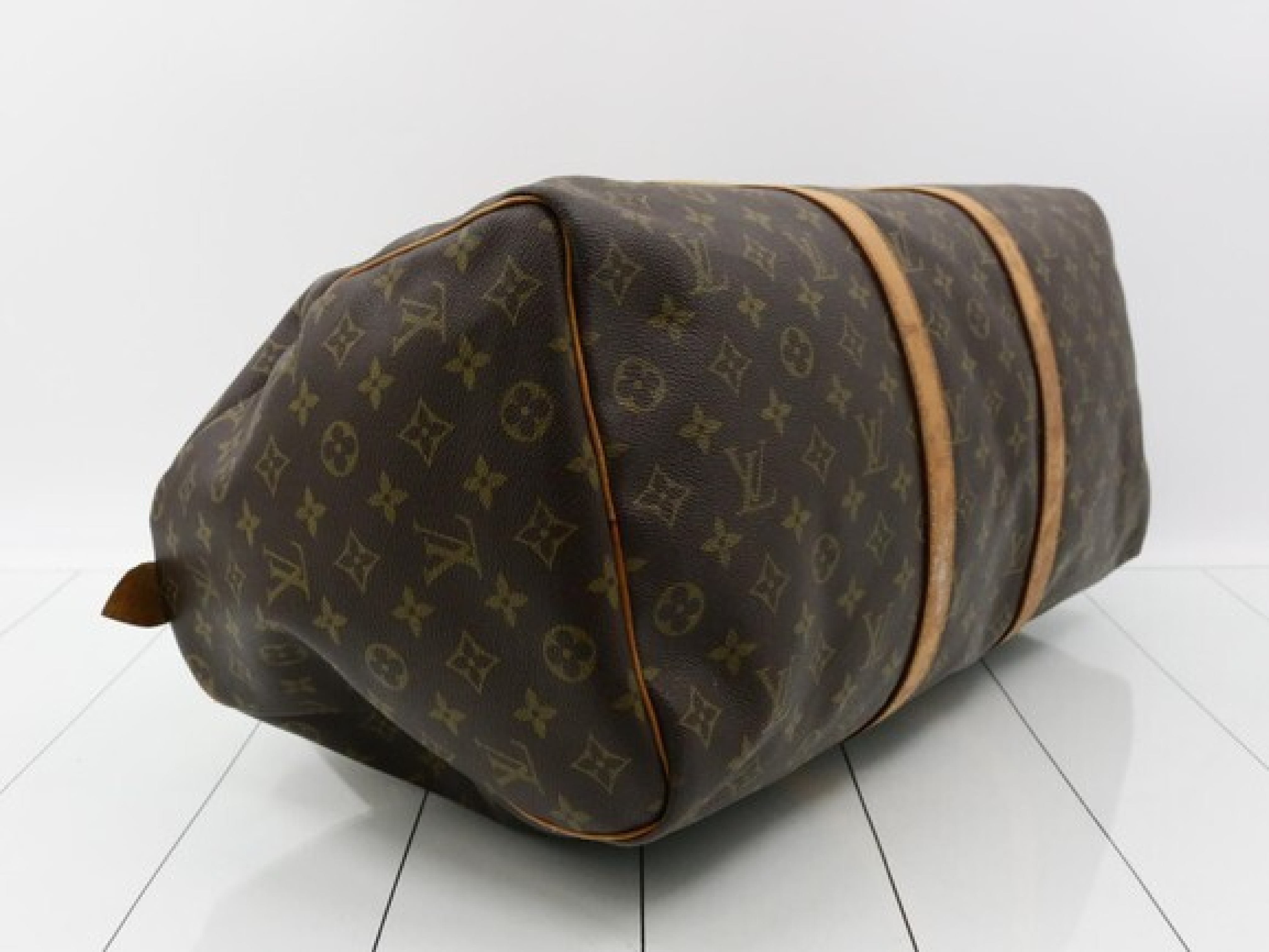 (Louis Vuitton) Old Keepall 50 Boston Bag — view 3