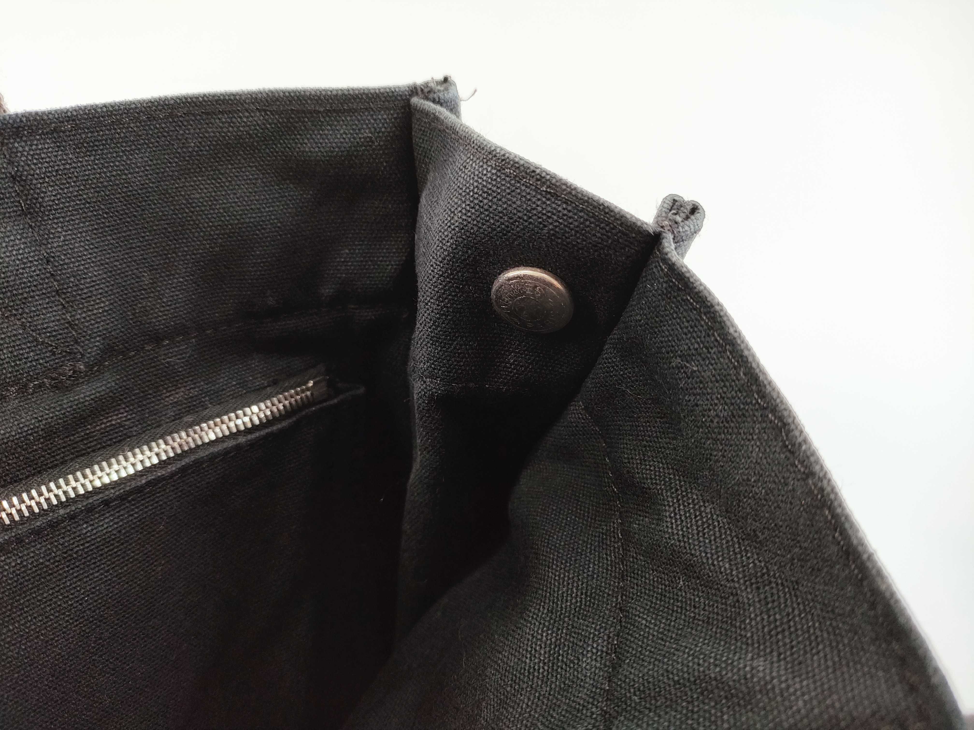 Fourre-Tout PM Black Handbag — view 14