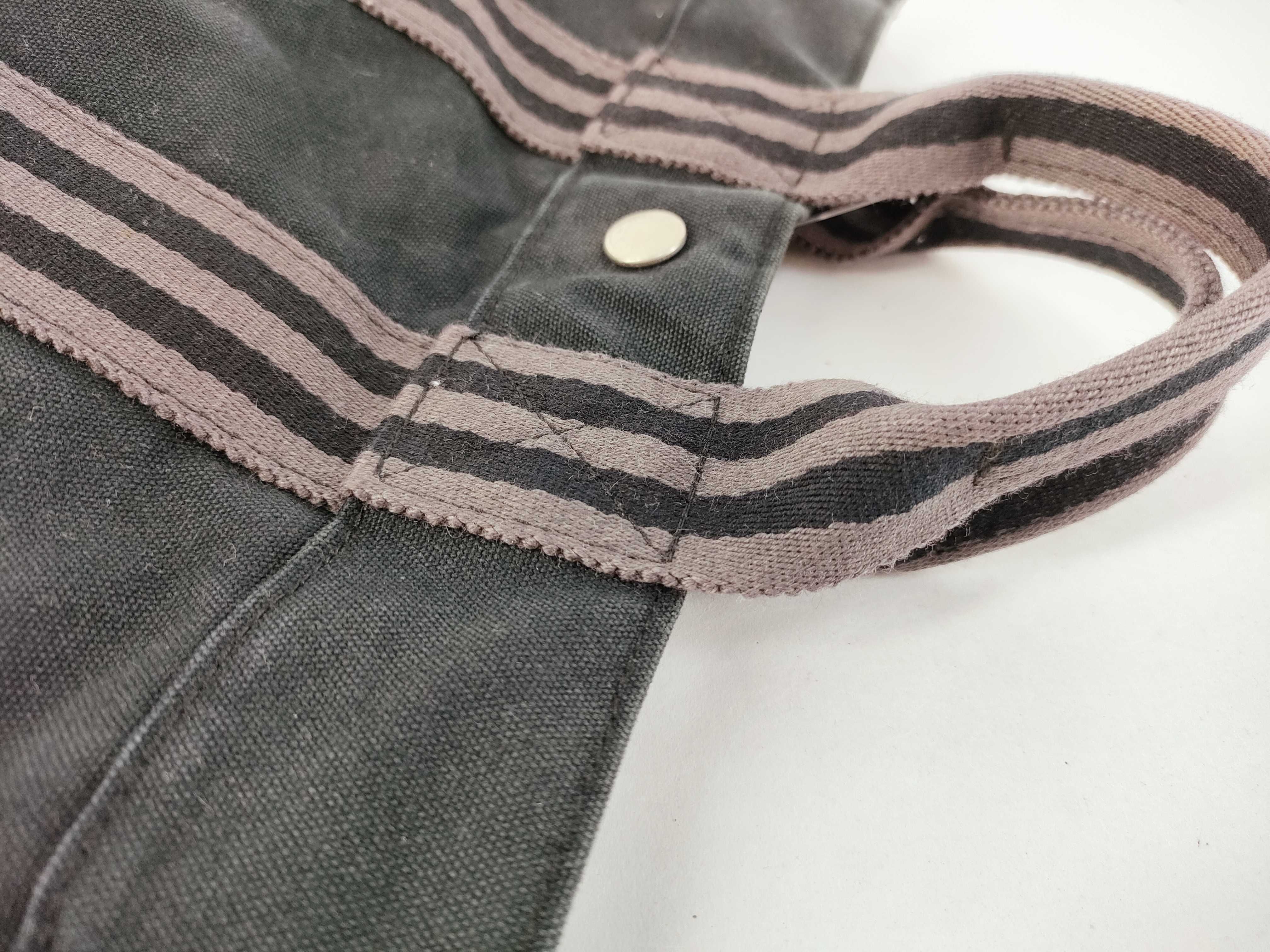 Fourre-Tout PM Black Handbag — view 5