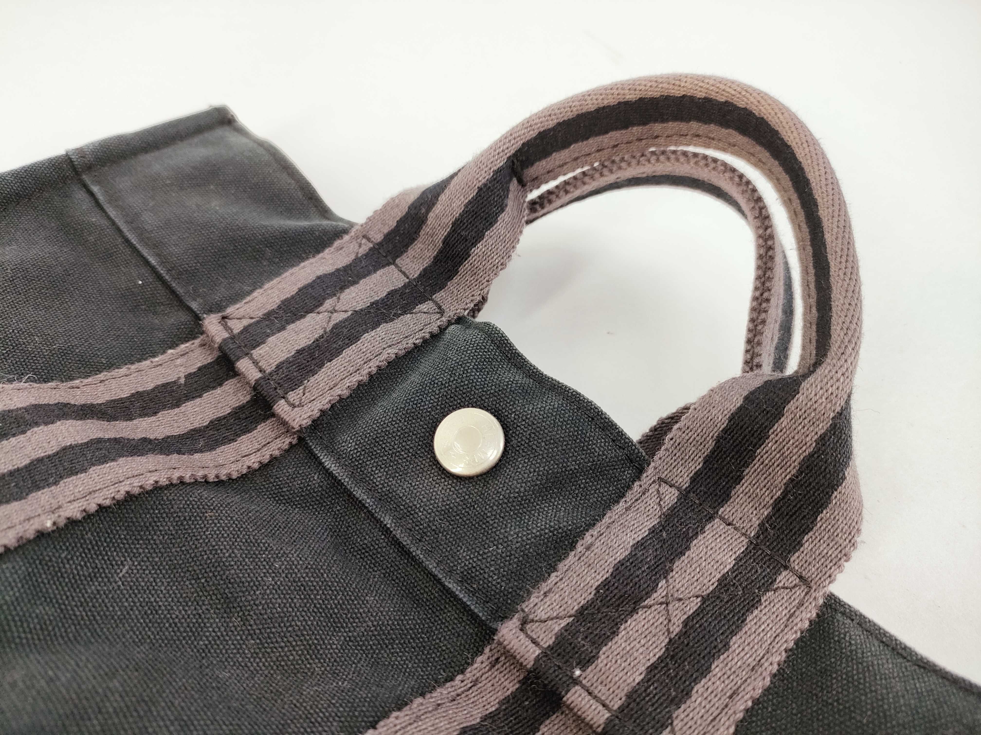 Fourre-Tout PM Black Handbag — view 6