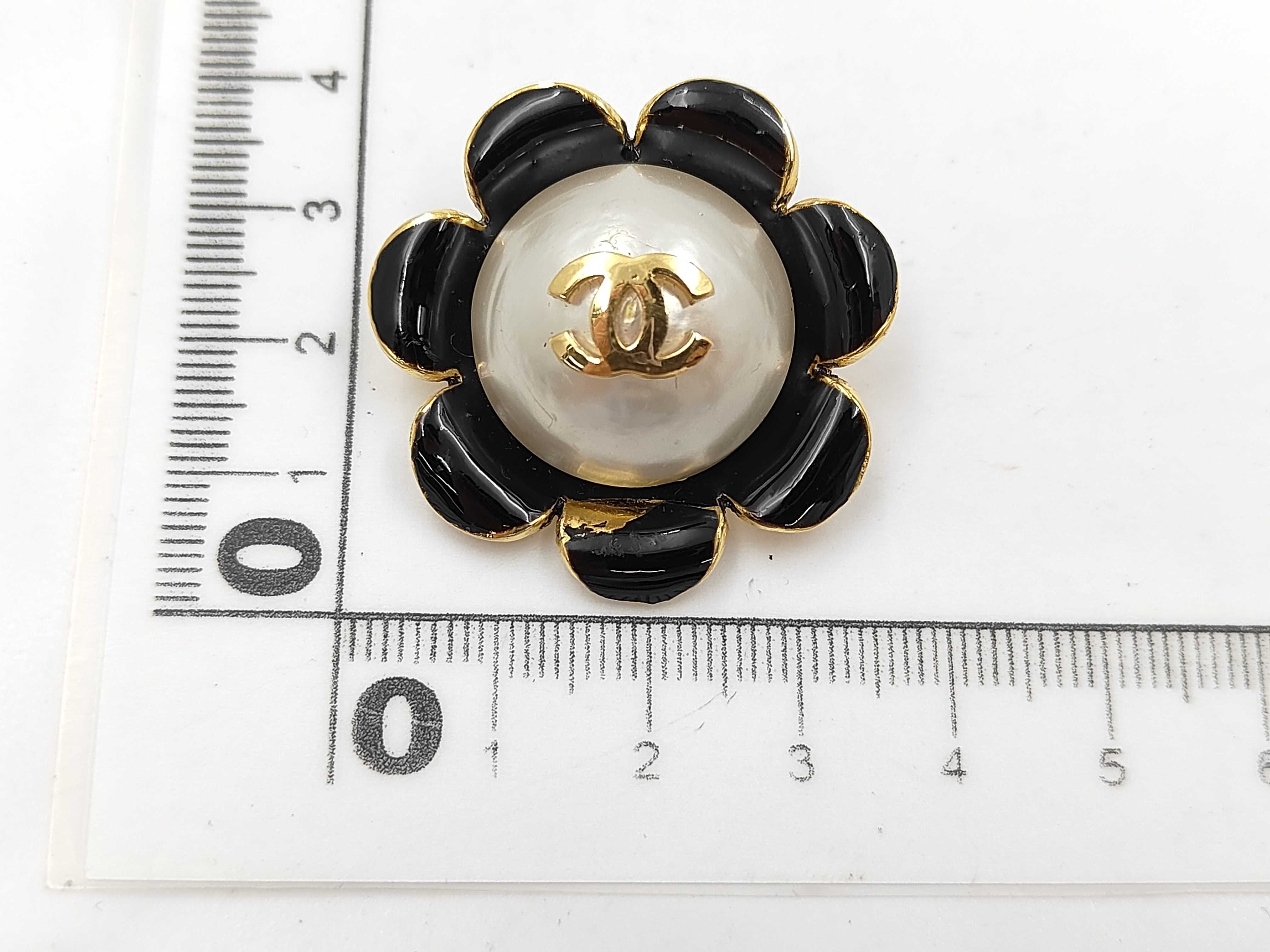 Coco Mark Flower Motif Faux Pearl Brooch, Size 25, Gold/Black — view 5