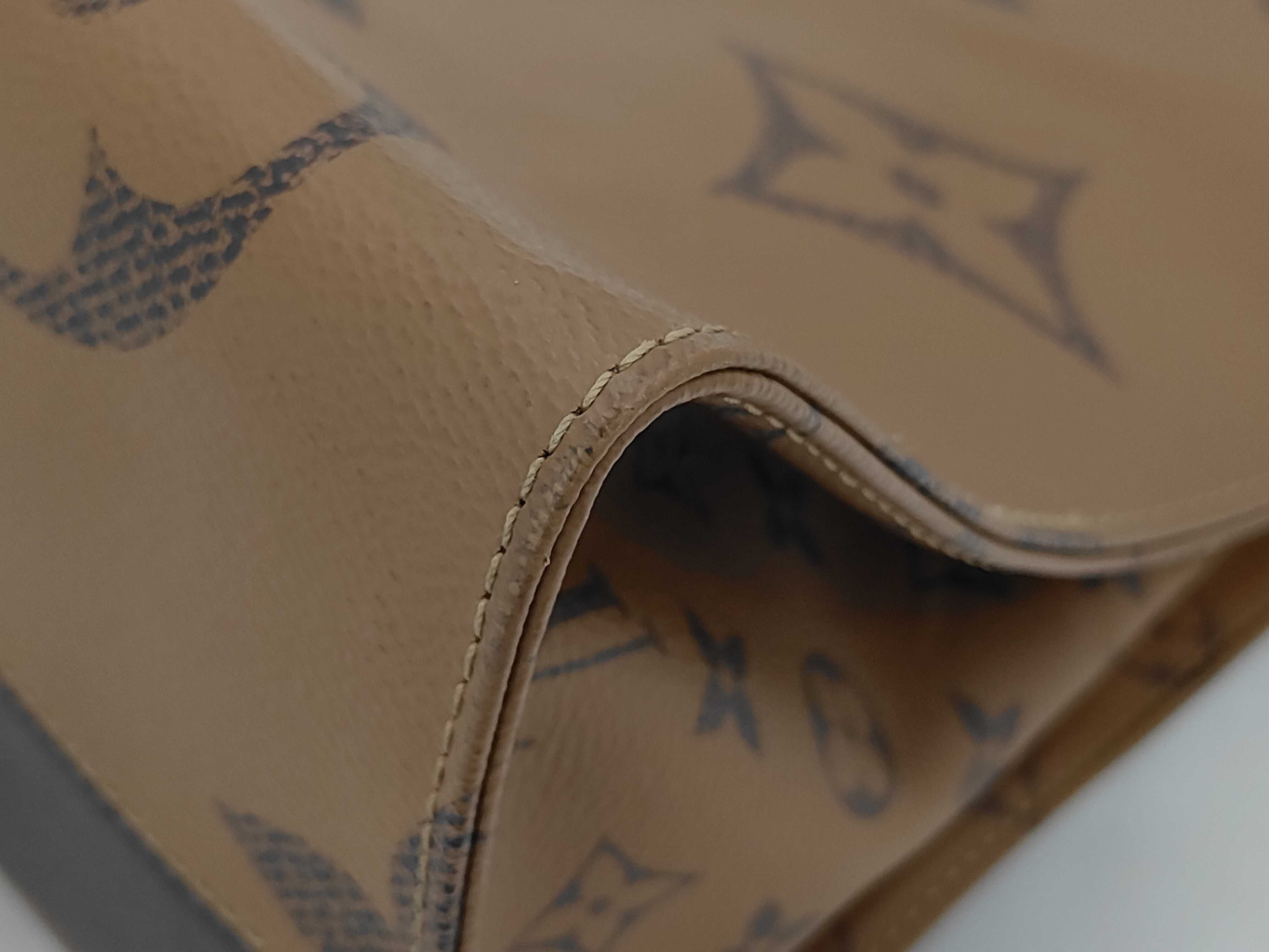 Onzago-GM Tote Bag — view 3