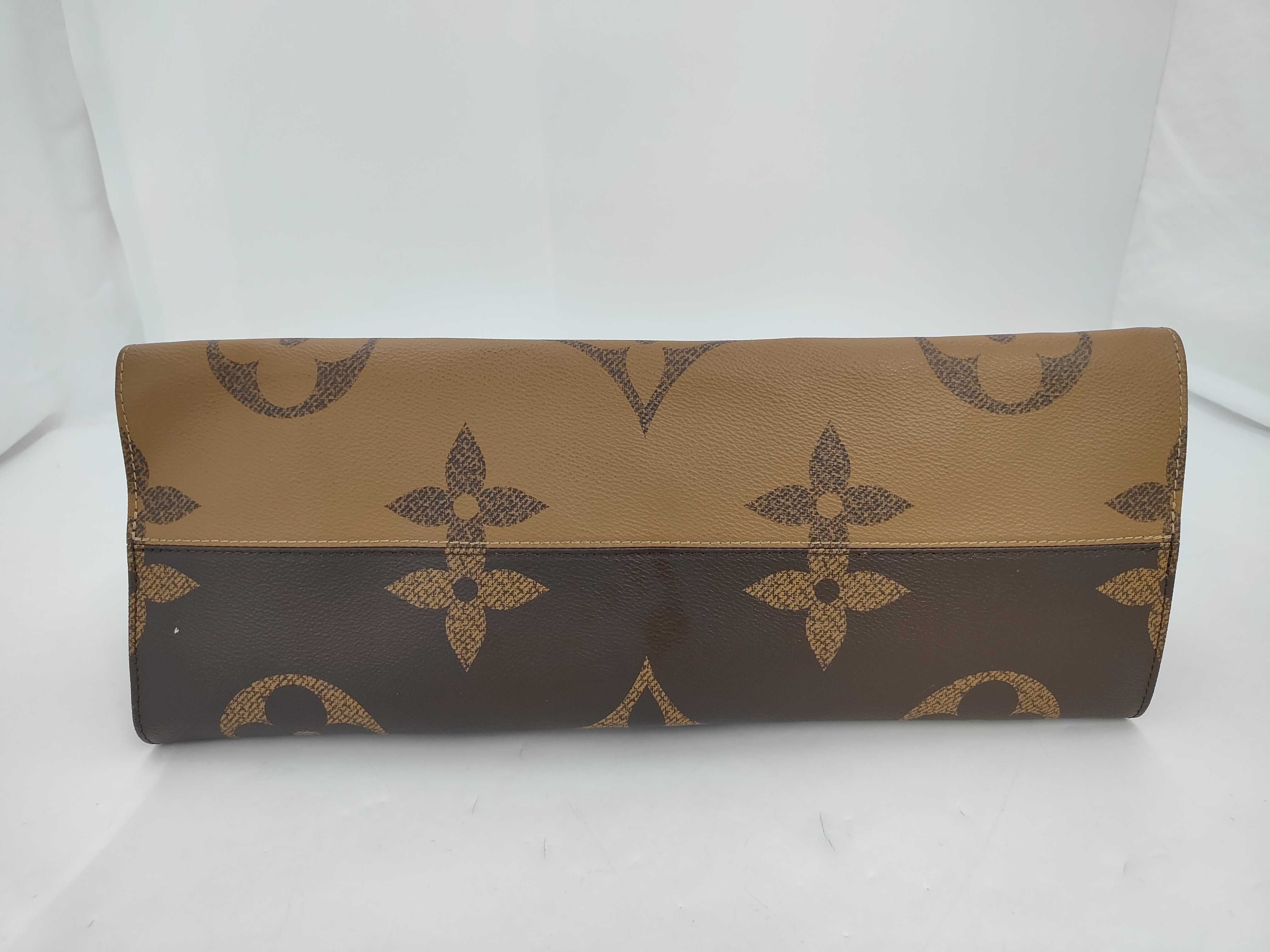 Onzago-GM Tote Bag — view 4