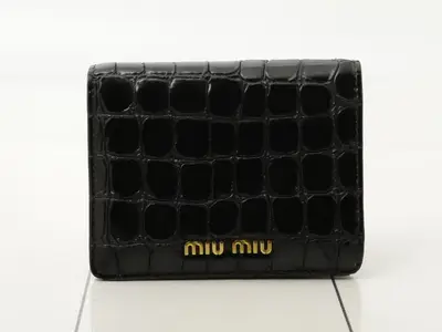 Bi-fold wallet