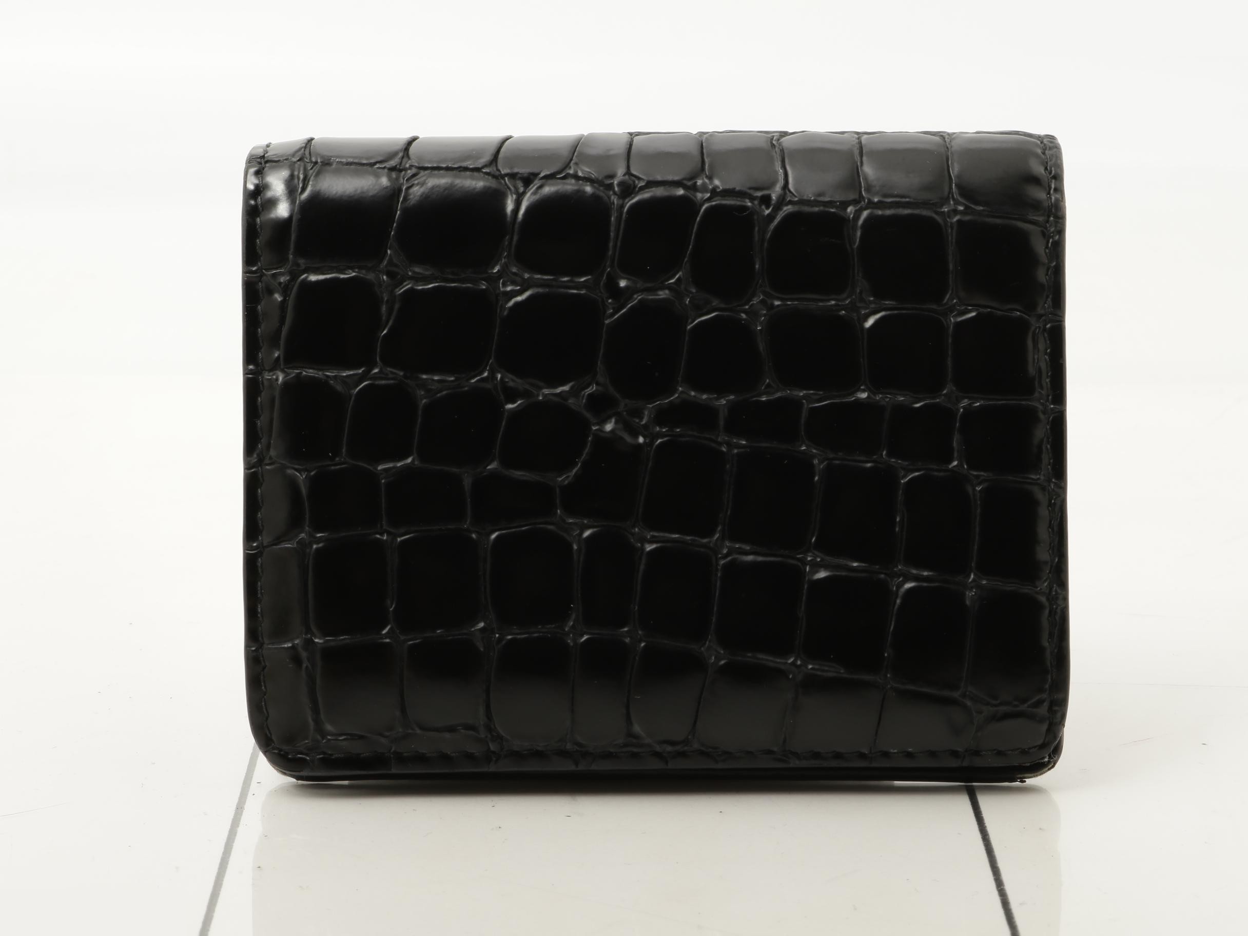 Bi-fold wallet — view 2