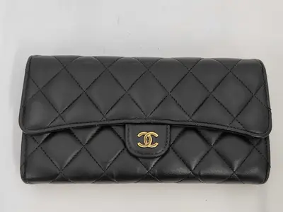 Matelassé Lambskin Long Wallet