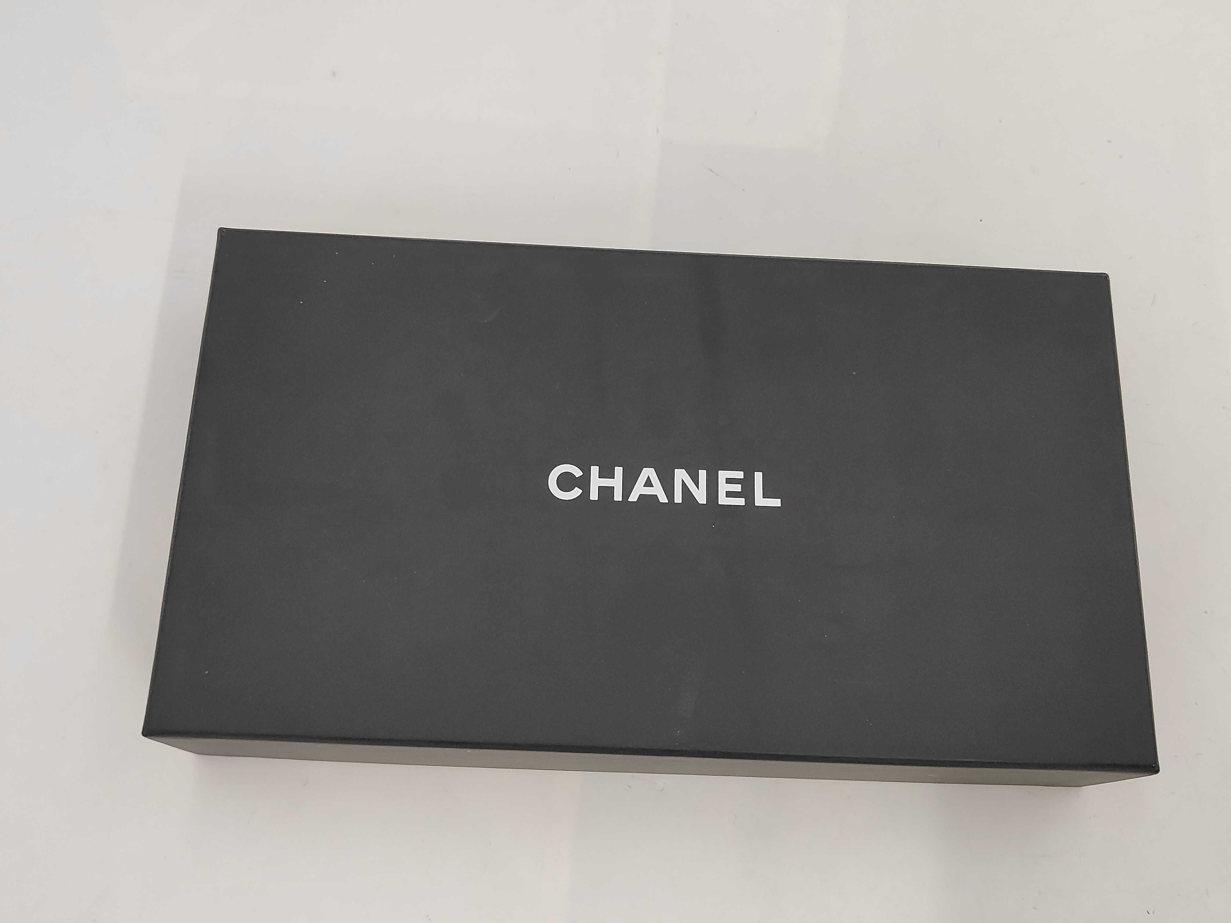 Matelassé Lambskin Long Wallet — view 10