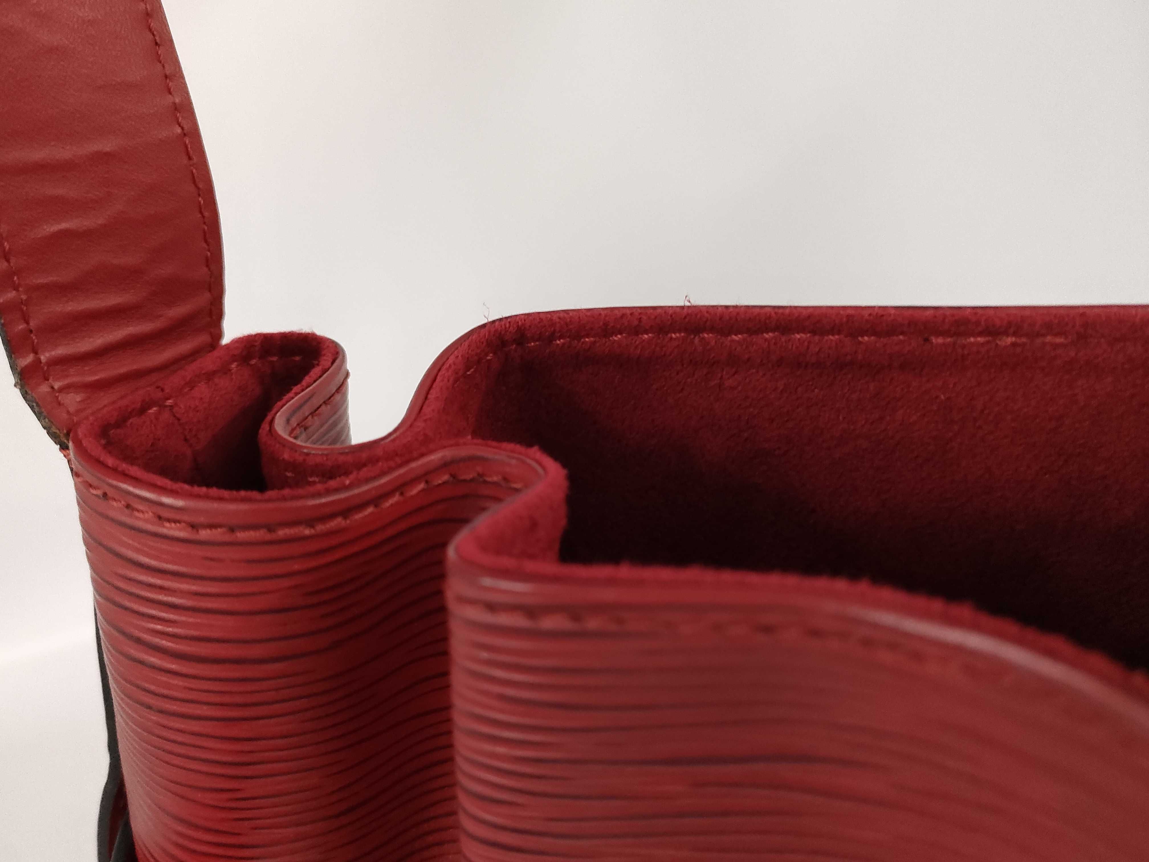 Epi Sac Depaule PM Shoulder Bag — view 15